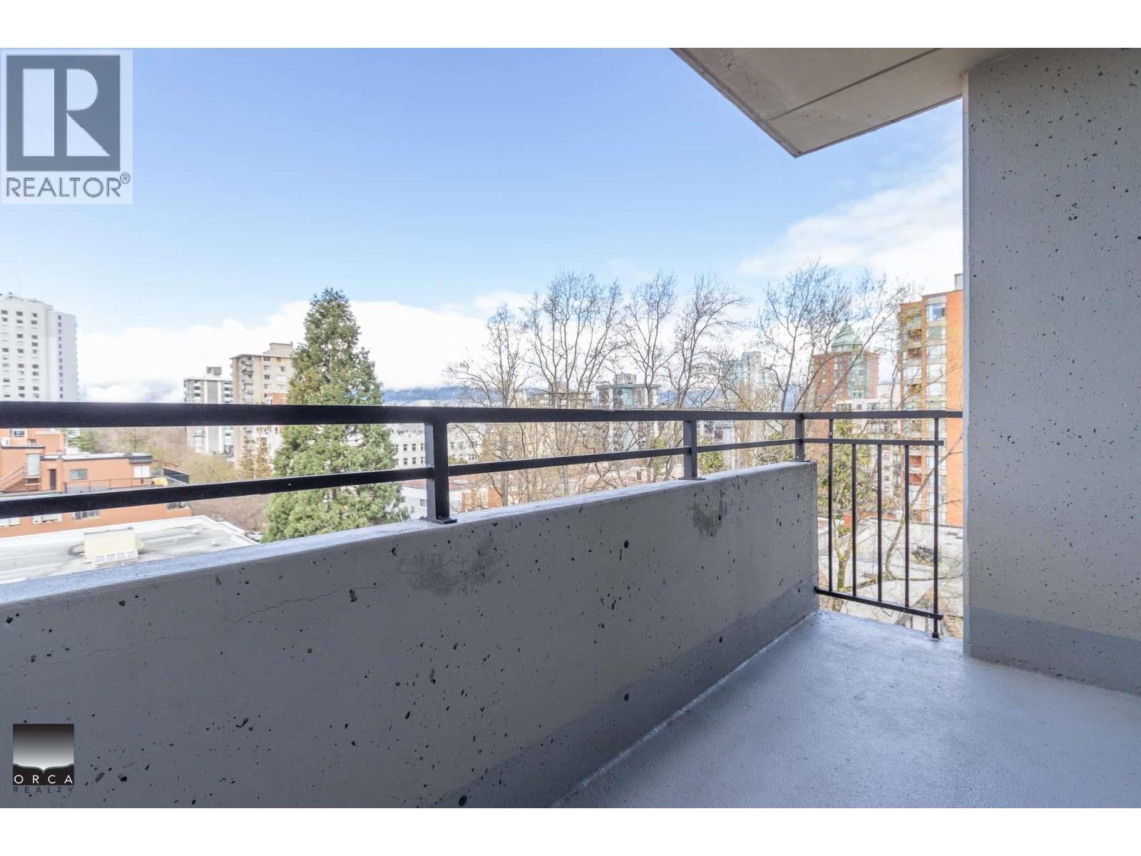 906 1816 Haro Street Property Photo 13