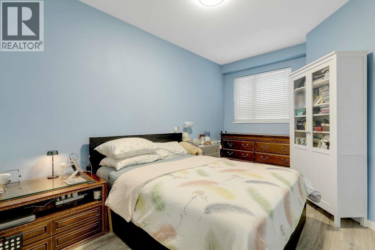 Ph7 5388 Grimmer Street Property Photo 2
