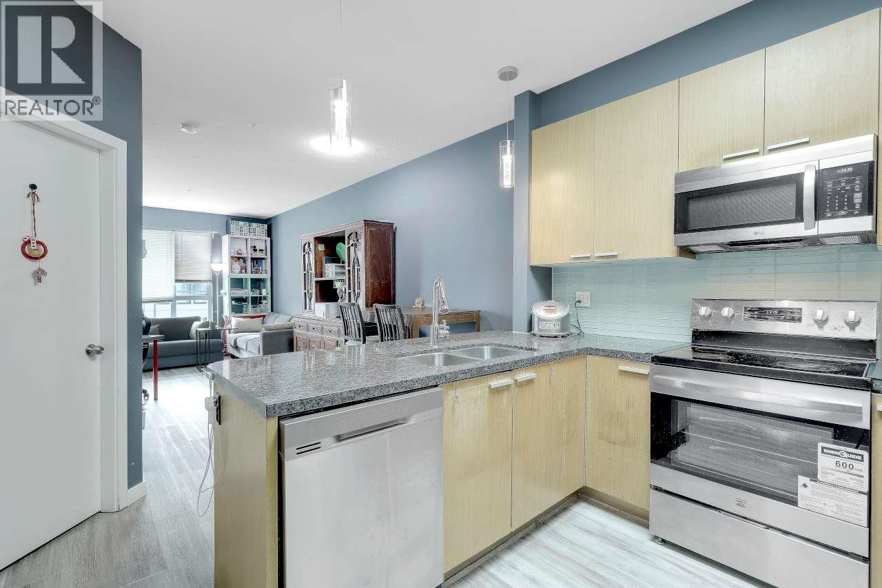 Ph7 5388 Grimmer Street Property Photo 17