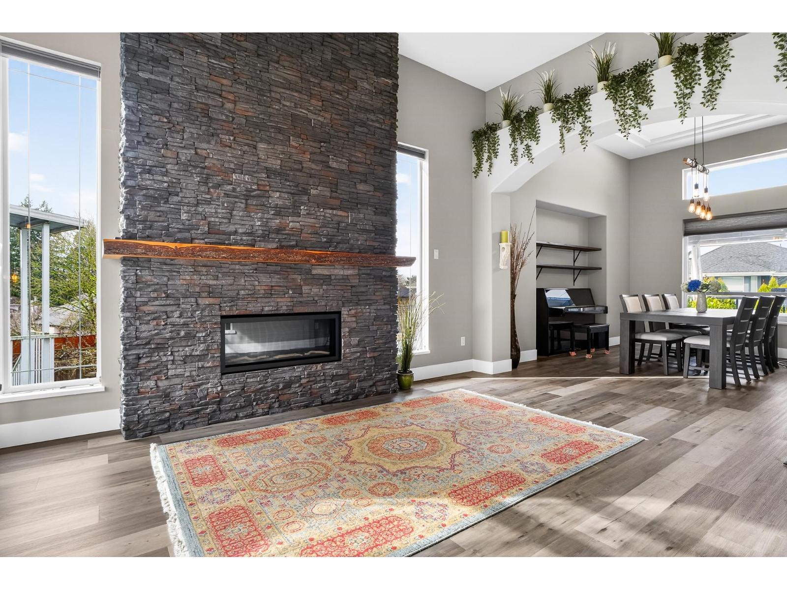 8277 153b Street Property Photo 14