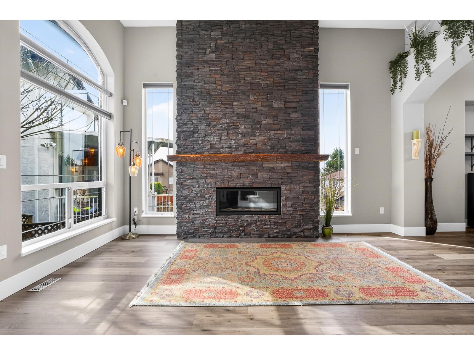 8277 153b Street Property Photo 15