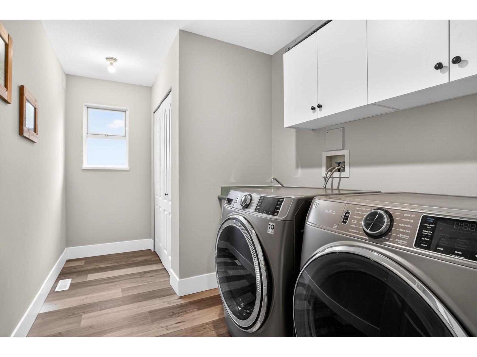 8277 153b Street Property Photo 20