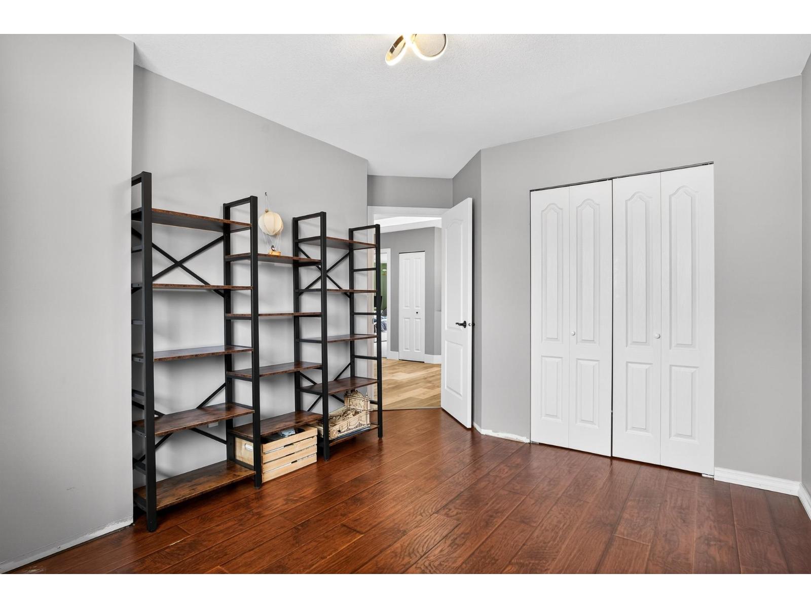 8277 153b Street Property Photo 26