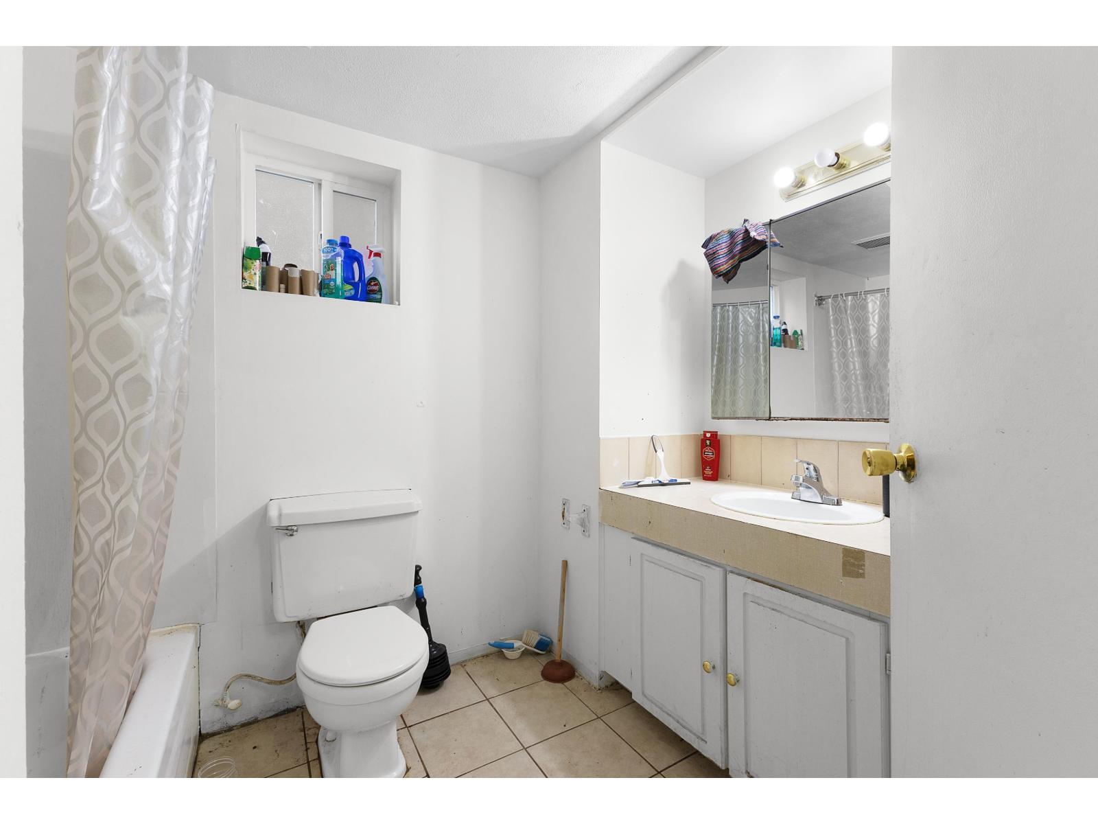 7991 138a Street Property Photo 18