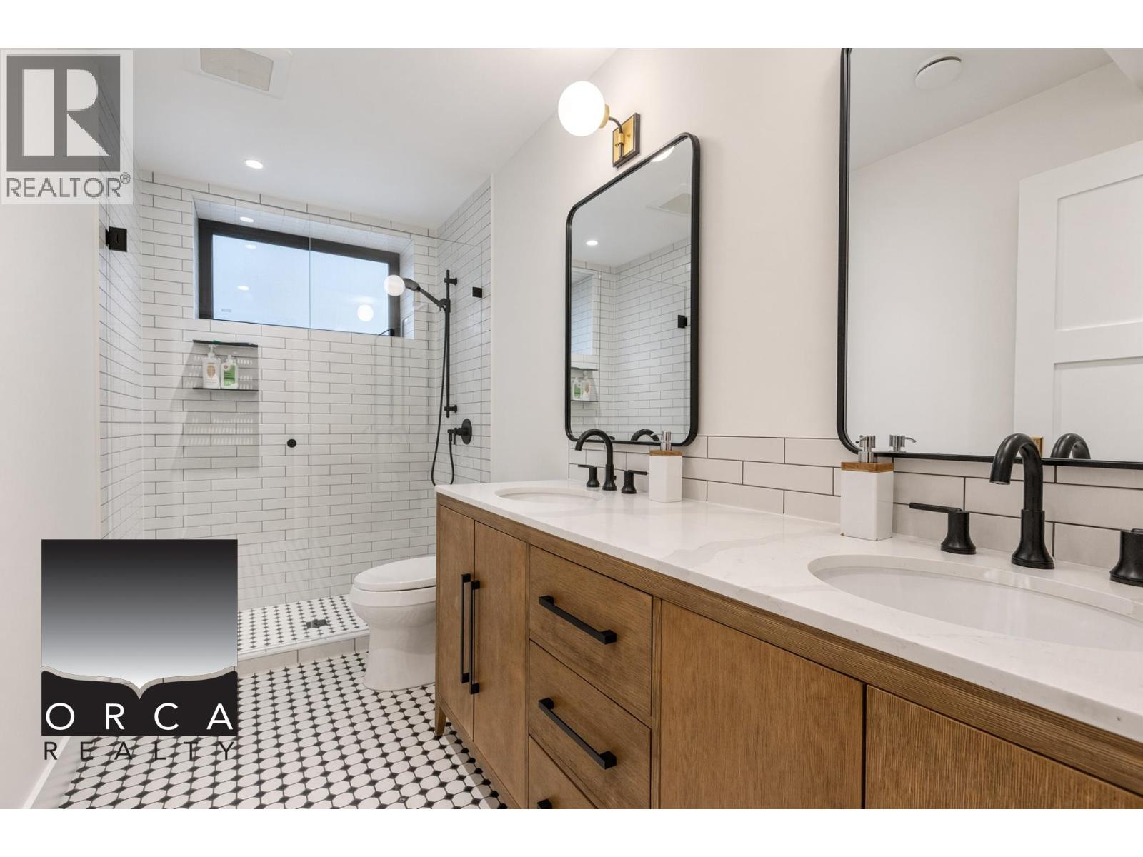 4859 Prince Edward Street Property Photo 18