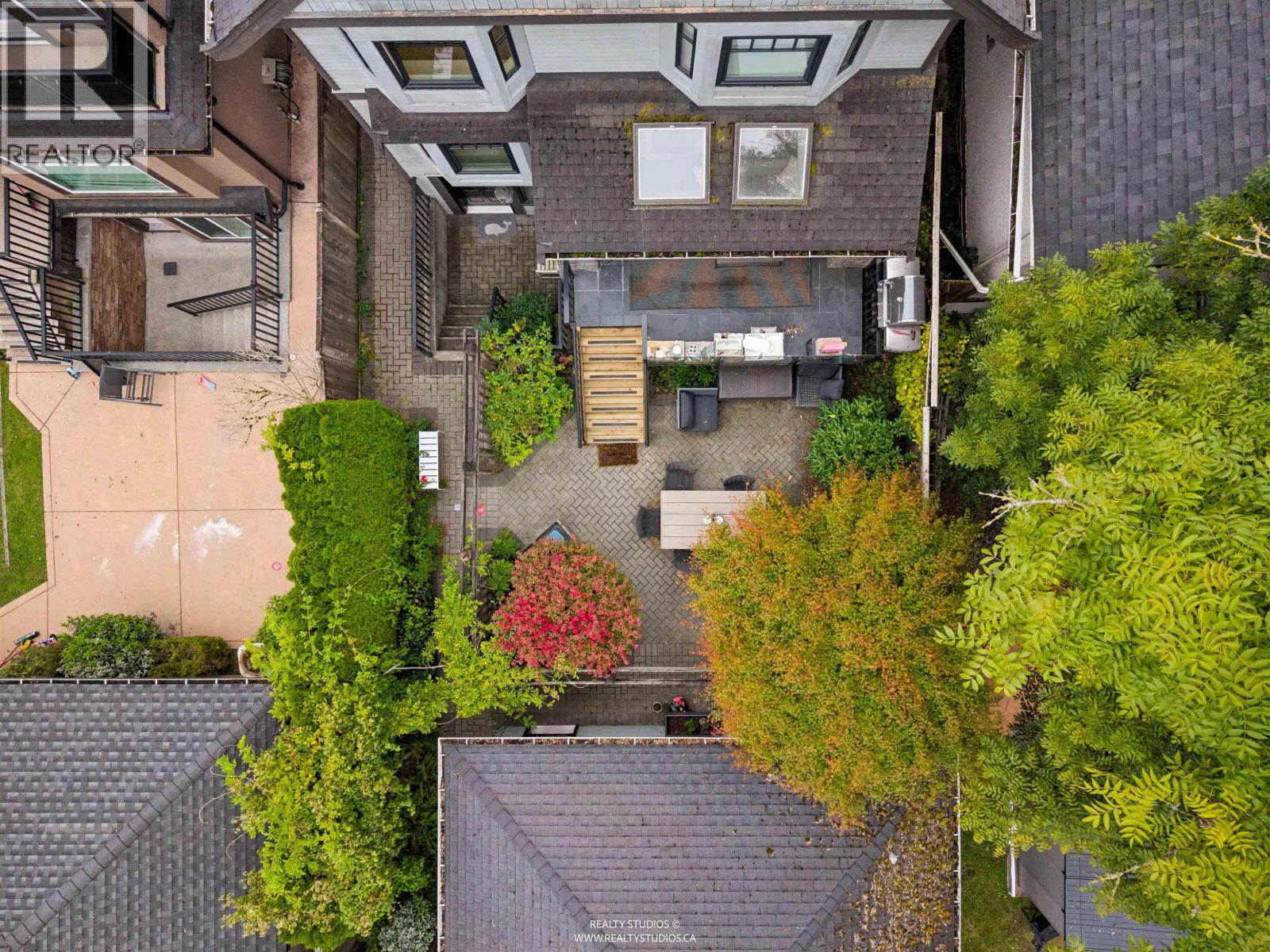 917 W 20th Avenue Property Photo 37