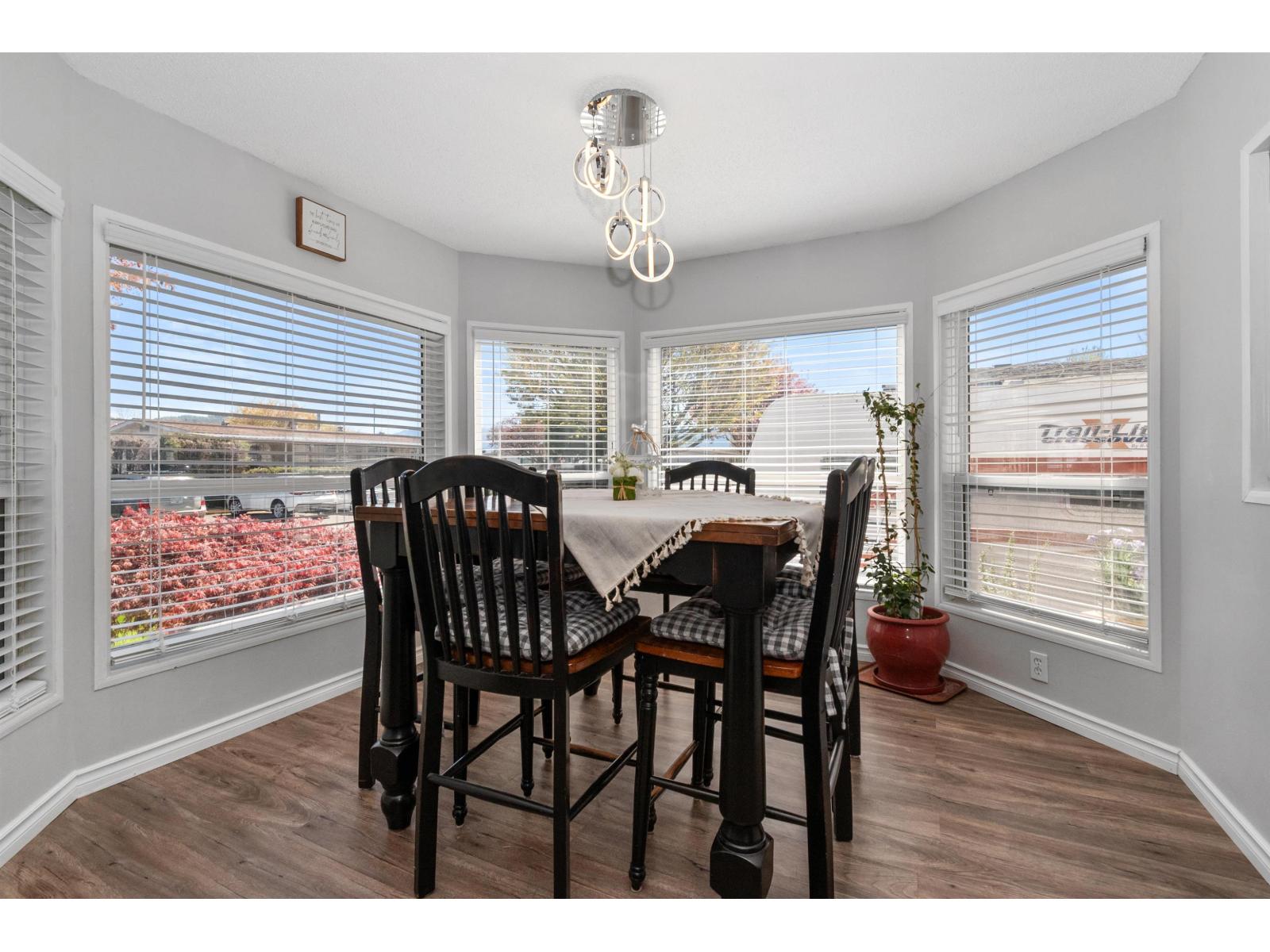 13 41168 Lougheed Highway Property Photo 3