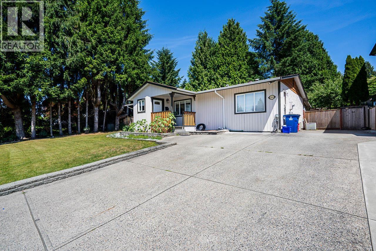 12214 211 STREET Property Photo 1