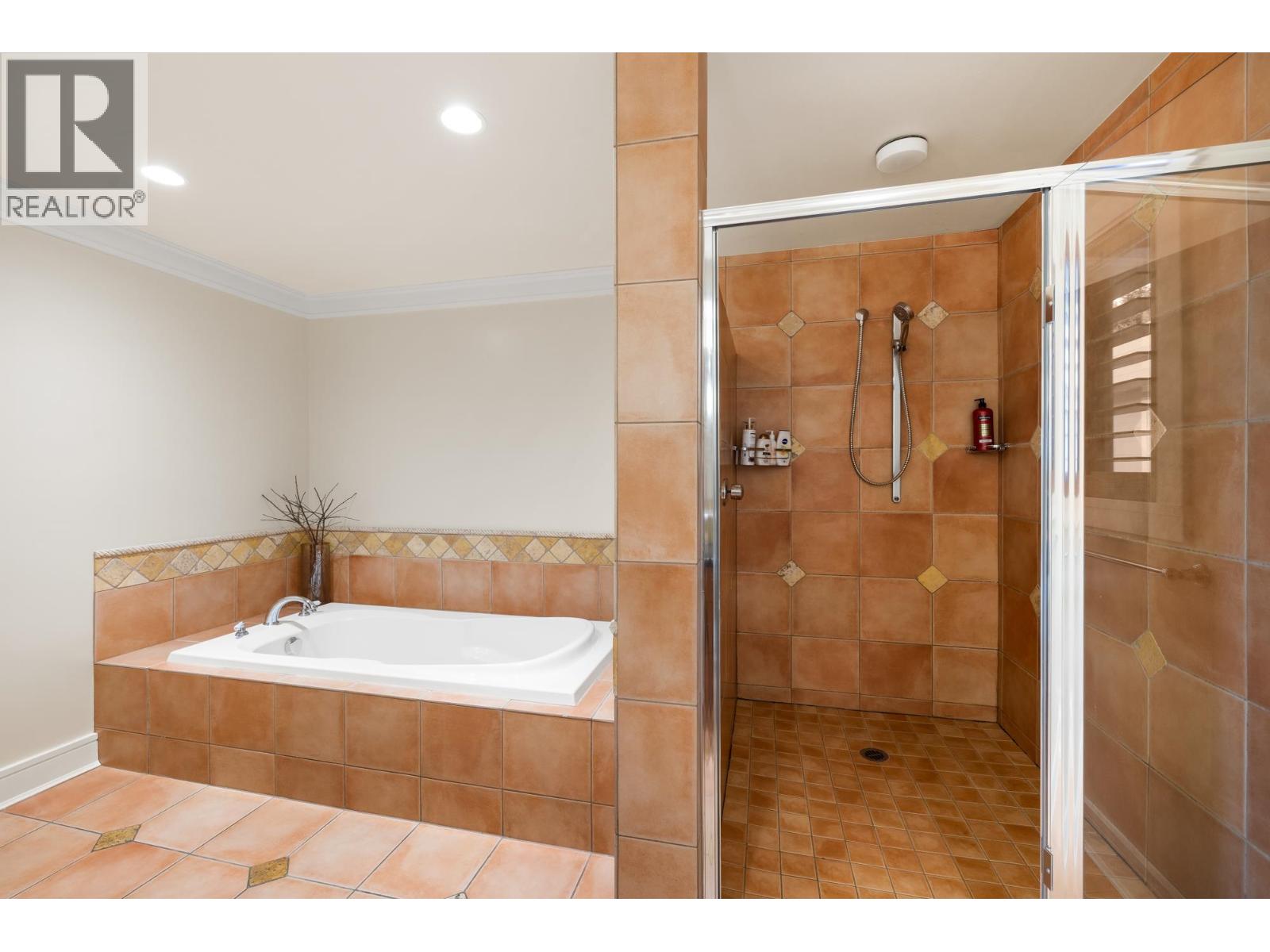 1035 King Georges Way Property Photo 30