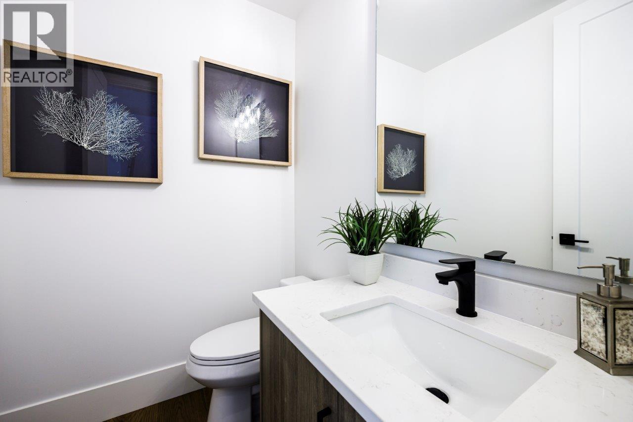 1028 Calverhall Street Property Photo 14