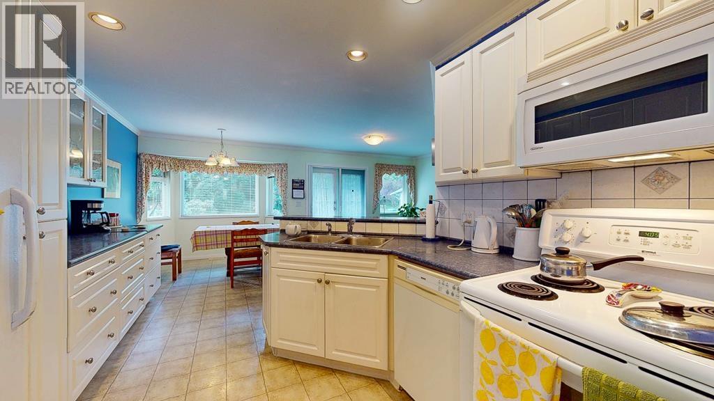 619 Ocean View Property Photo 13