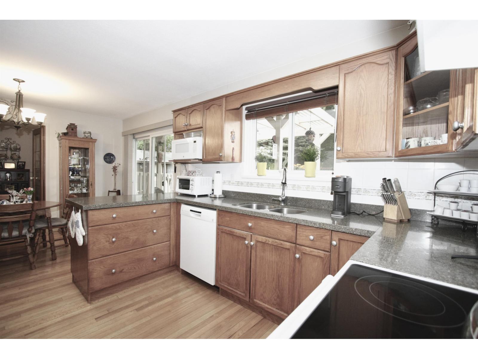 35807 Sunridge Place Property Photo 8
