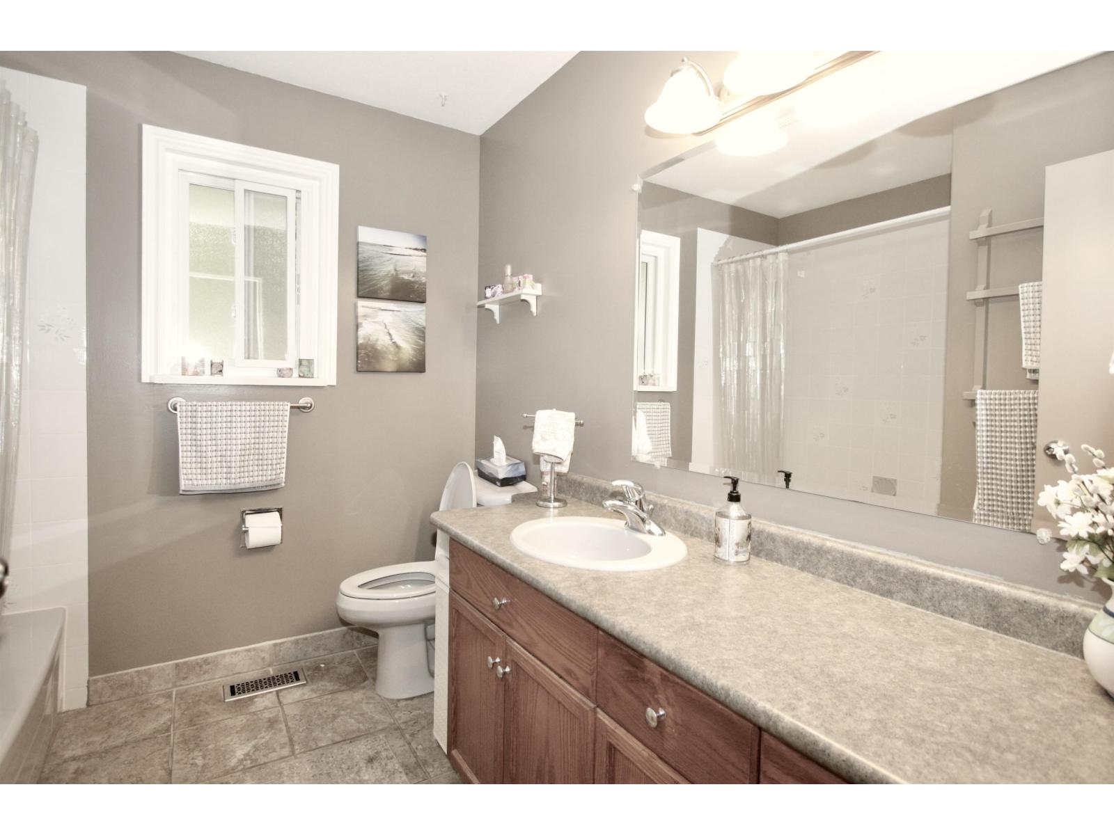 35807 Sunridge Place Property Photo 14