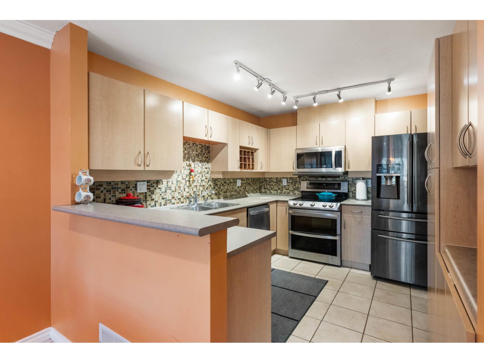 57 13918 58 Avenue Property Photo 7