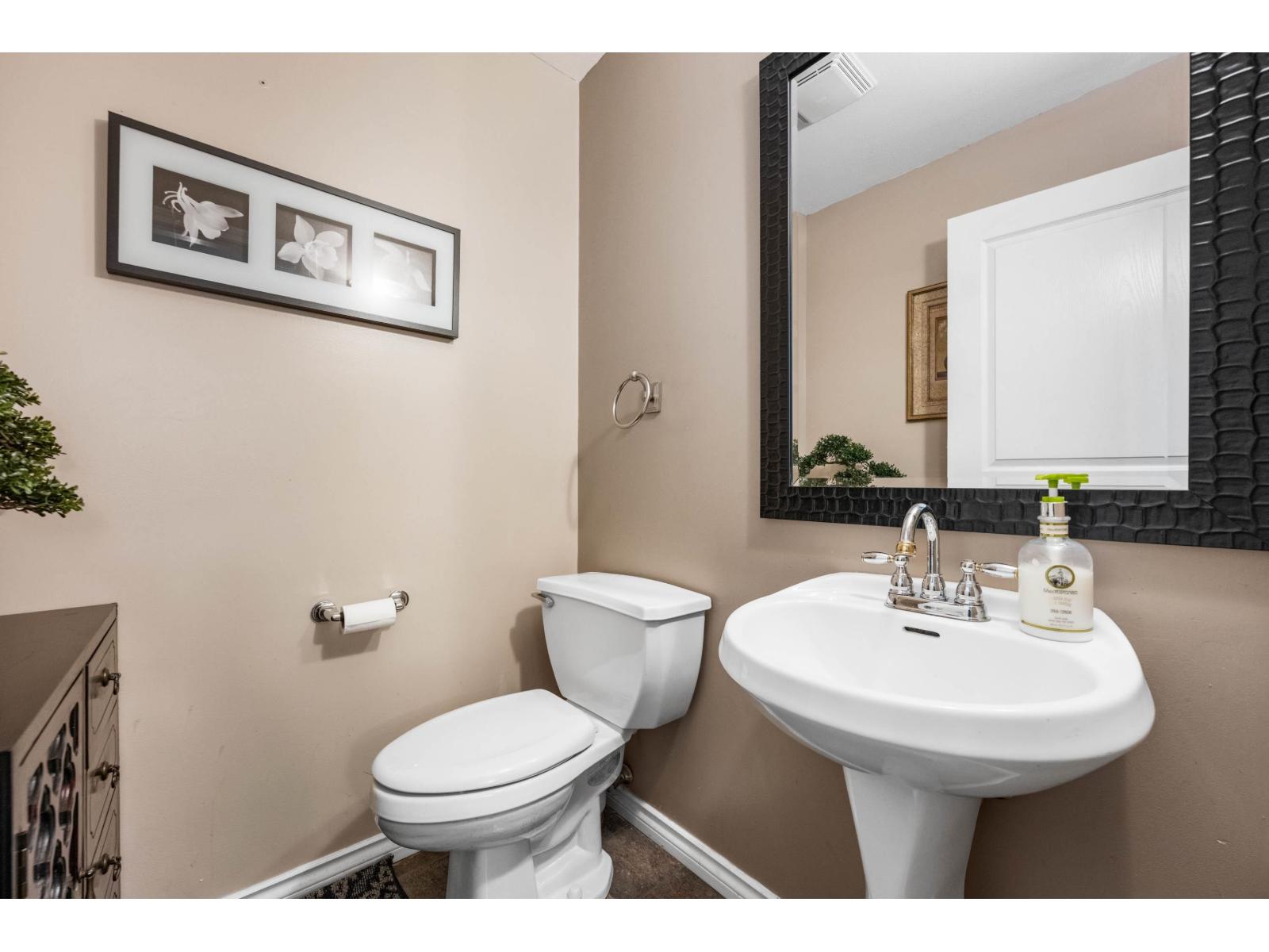 57 13918 58 Avenue Property Photo 13