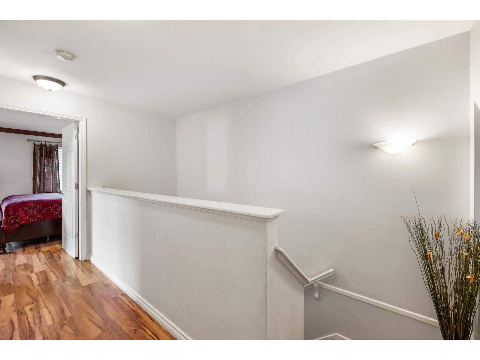 57 13918 58 Avenue Property Photo 17