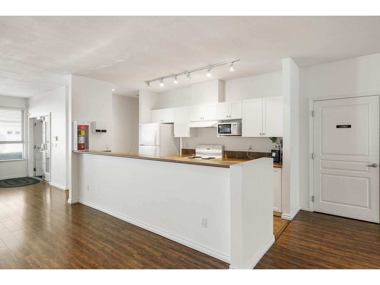 57 13918 58 Avenue Property Photo 39