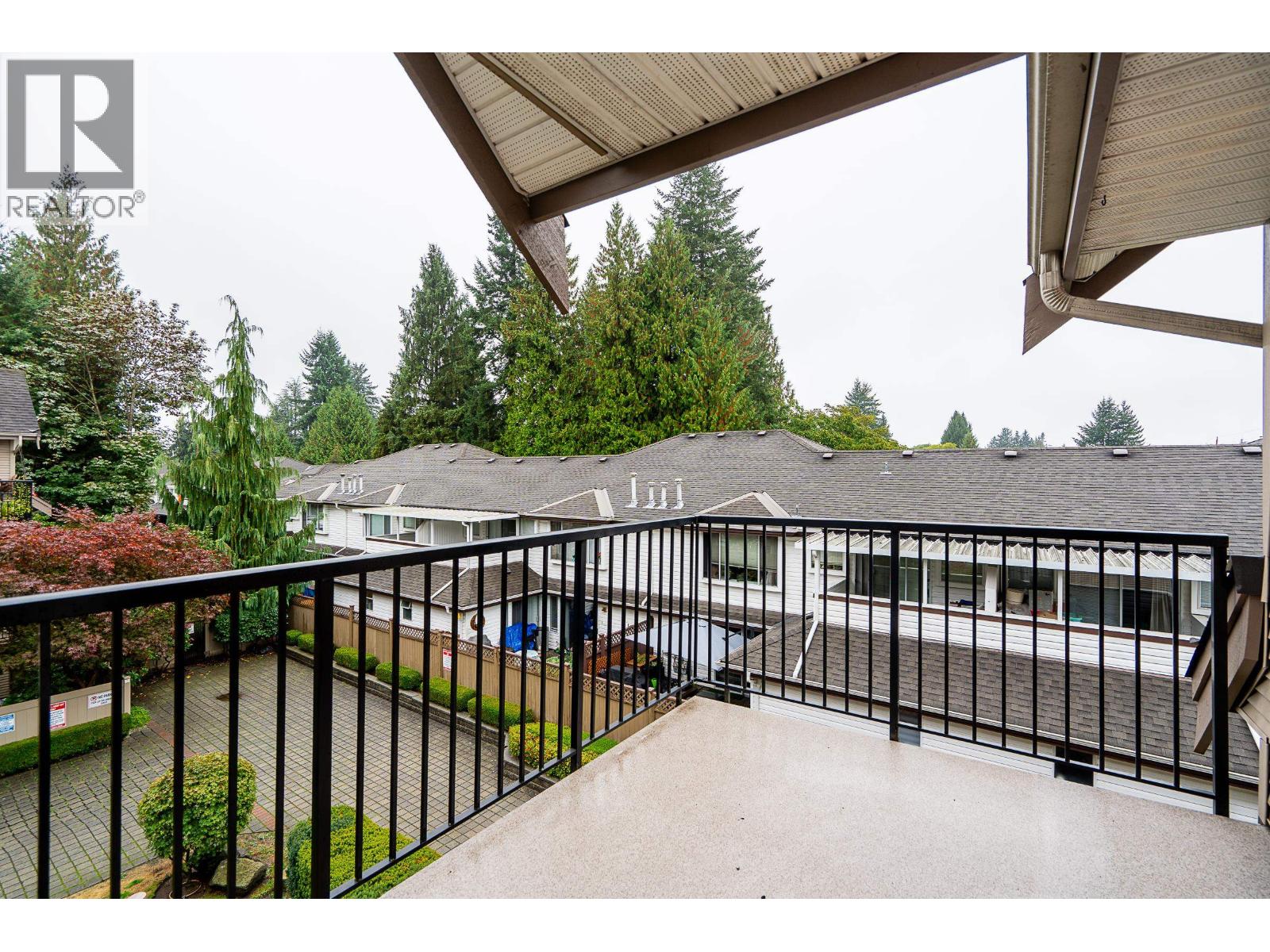301 22150 Dewdney Trunk Road Property Photo 15