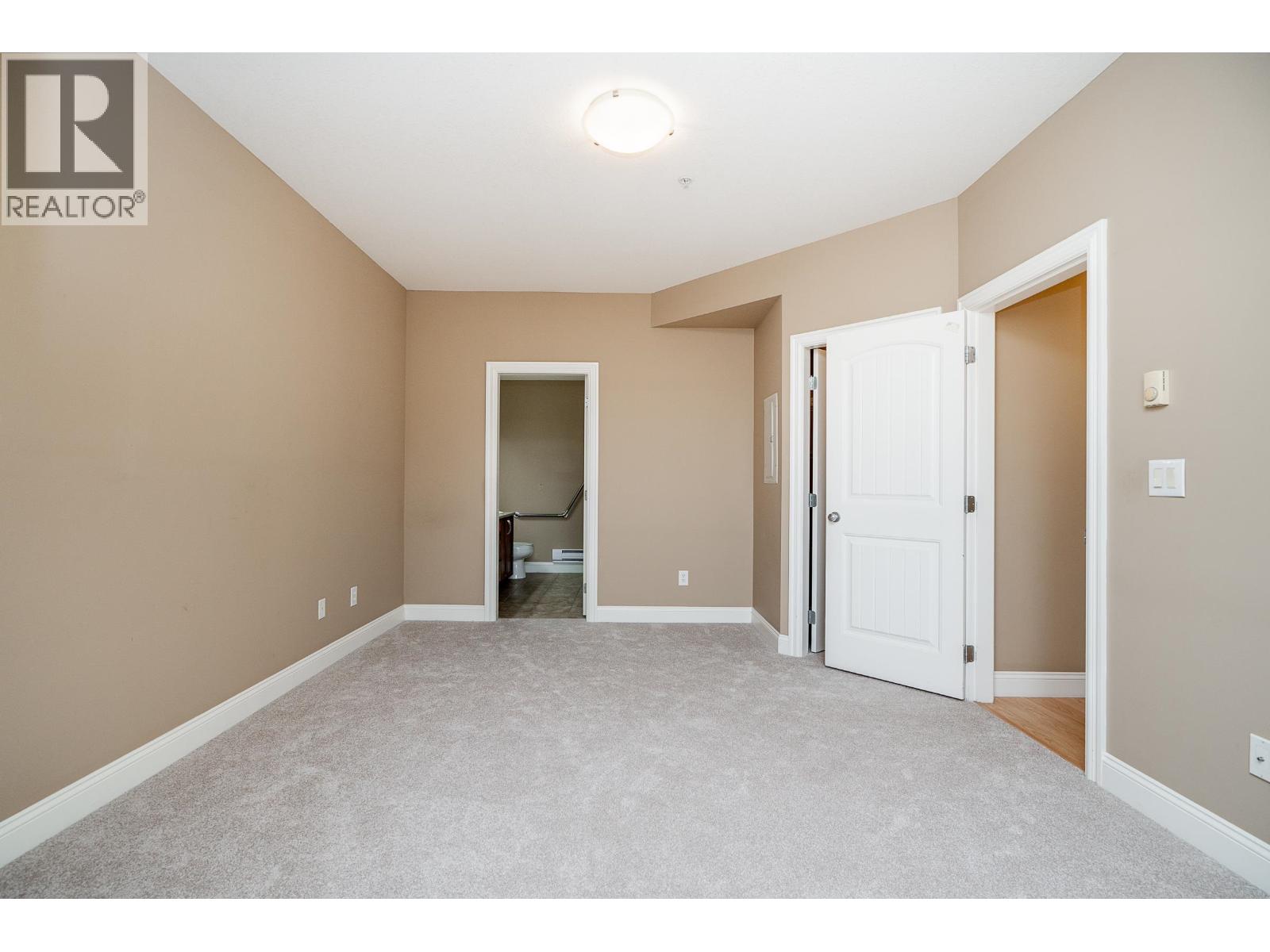 301 22150 Dewdney Trunk Road Property Photo 21
