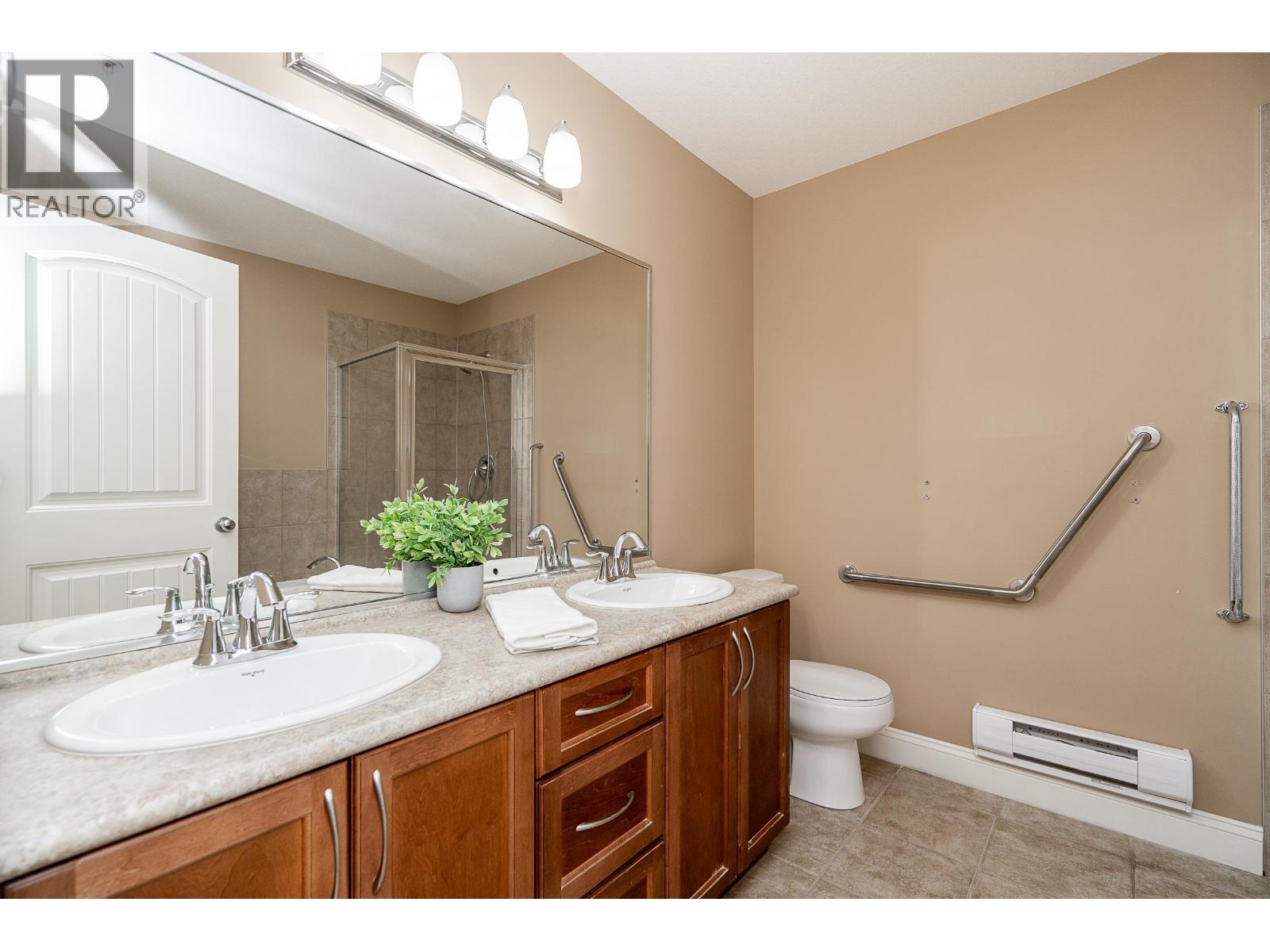301 22150 Dewdney Trunk Road Property Photo 23