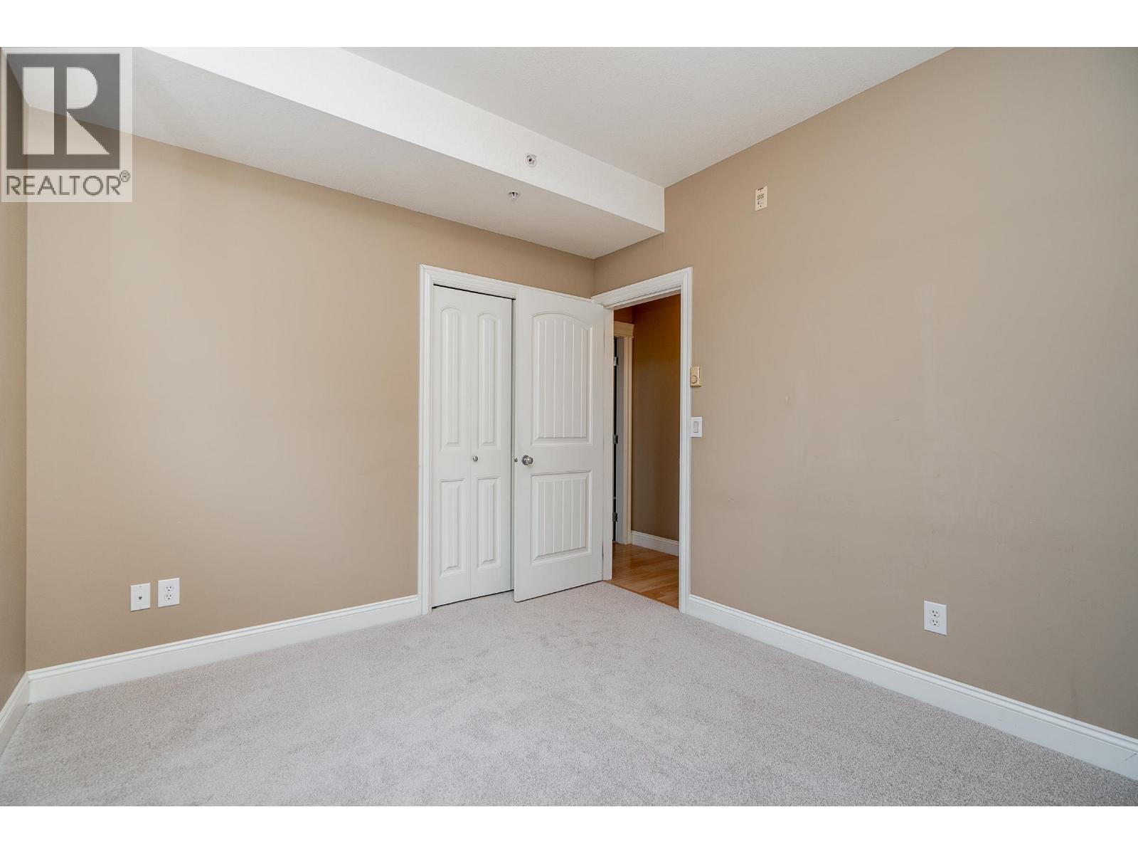 301 22150 Dewdney Trunk Road Property Photo 25