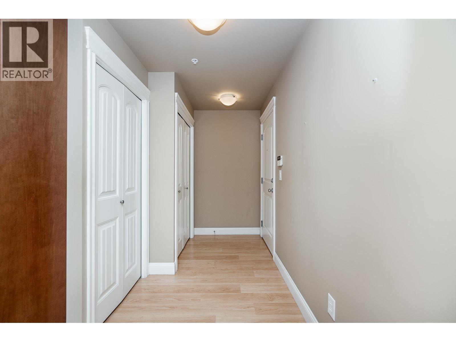 301 22150 Dewdney Trunk Road Property Photo 28