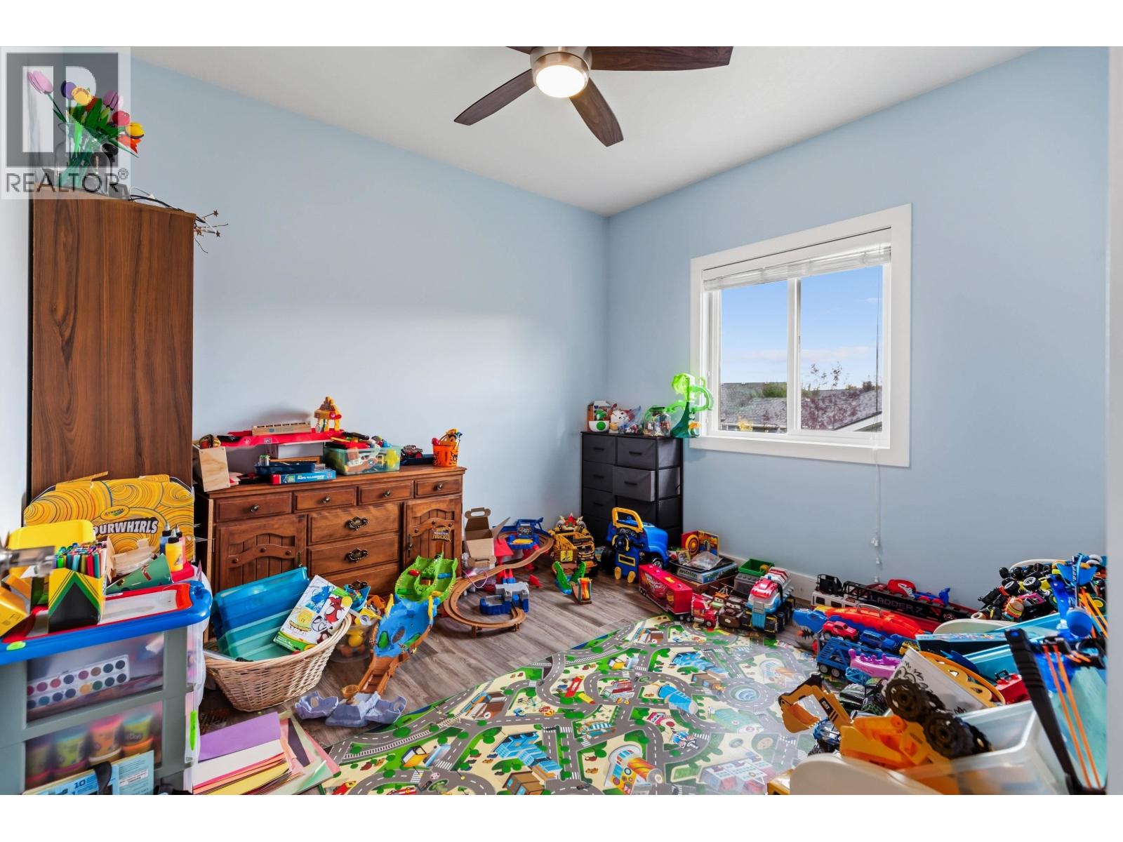 3909 Barnes Drive Property Photo 16