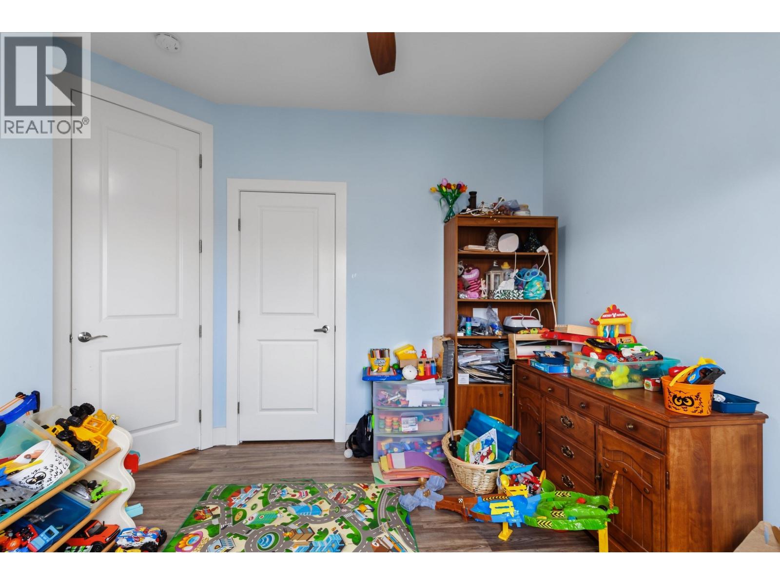 3909 Barnes Drive Property Photo 17