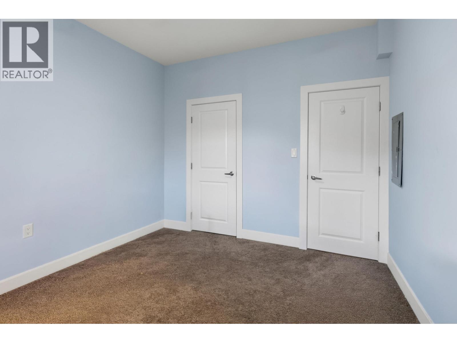3909 Barnes Drive Property Photo 27