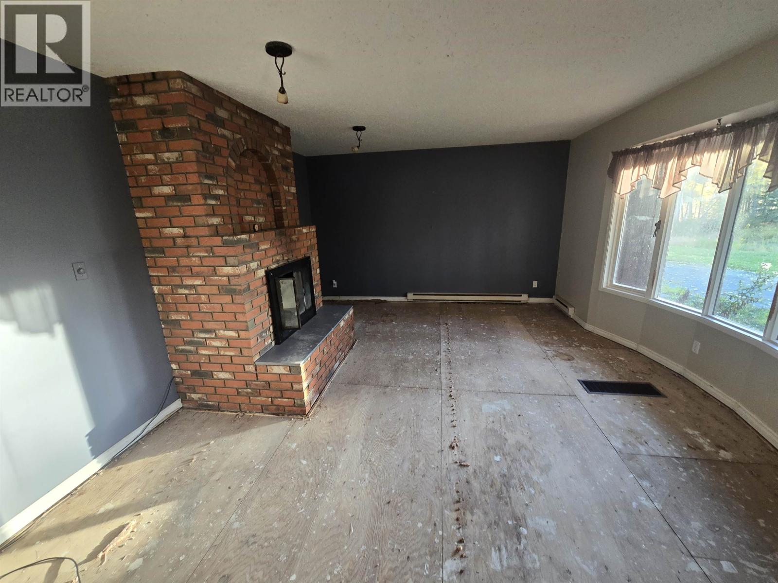 5924 W 16 Highway Property Photo 12