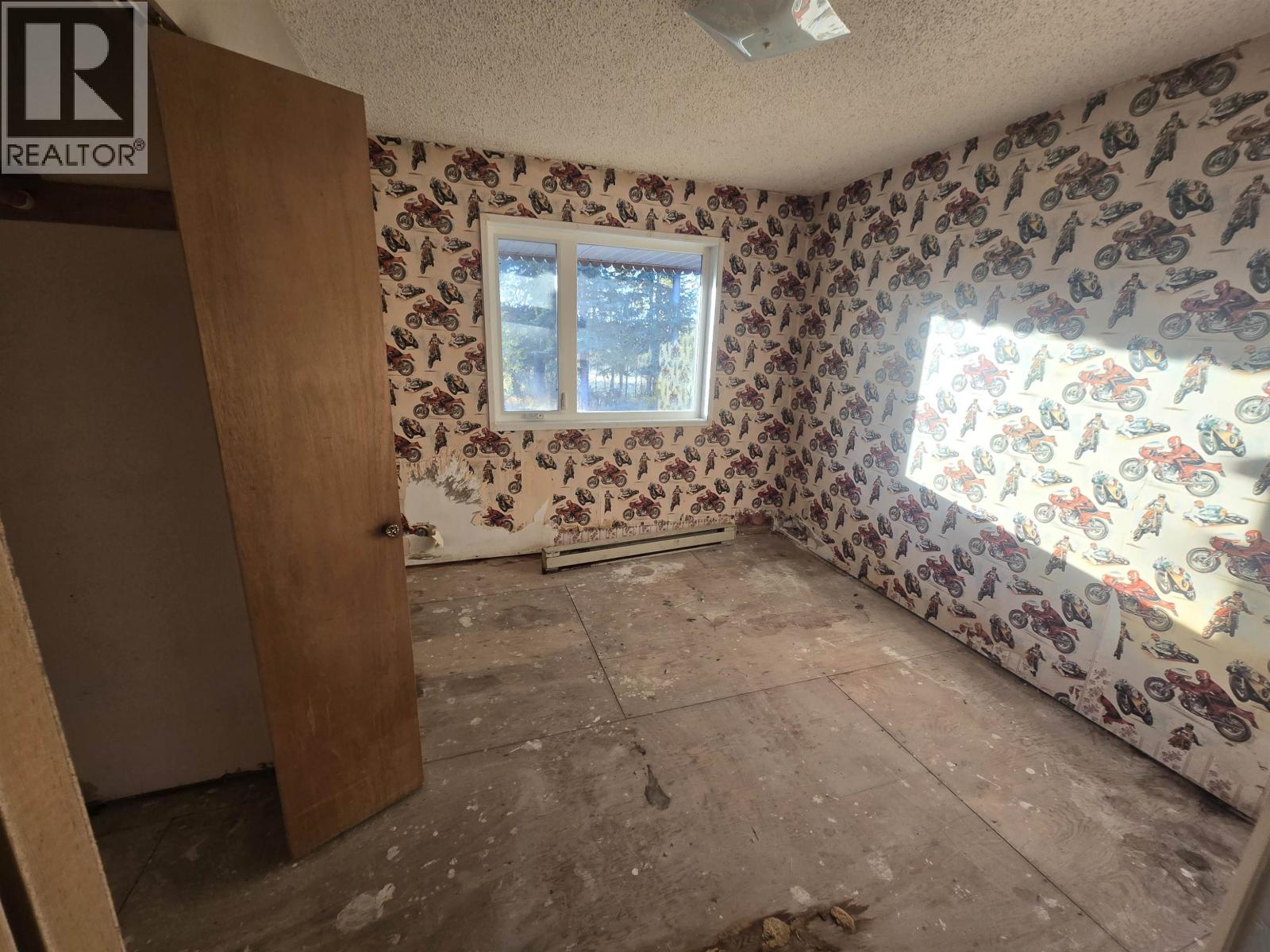 5924 W 16 Highway Property Photo 17