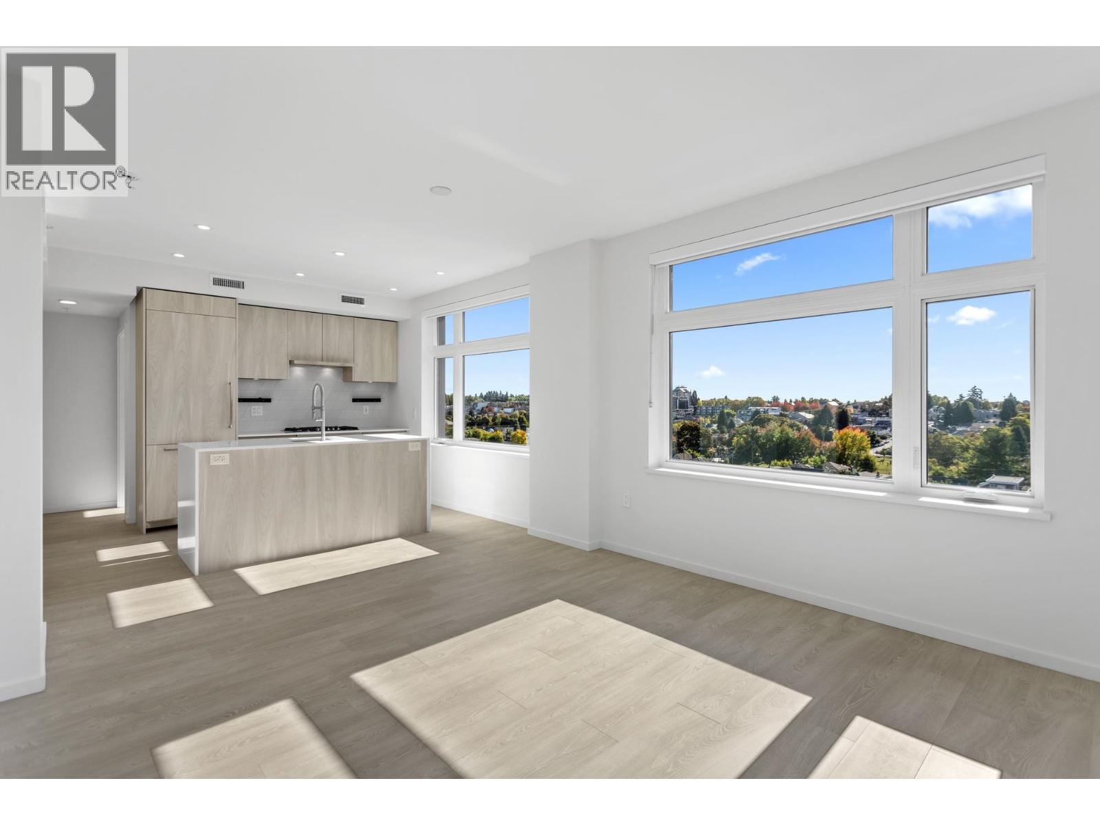 603 3264 Vanness Street Property Photo 10