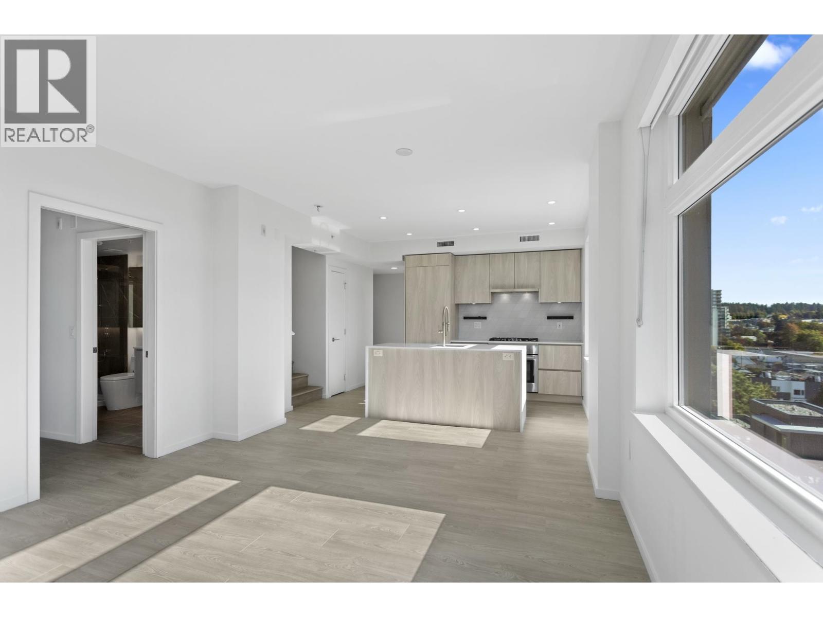 603 3264 Vanness Street Property Photo 11