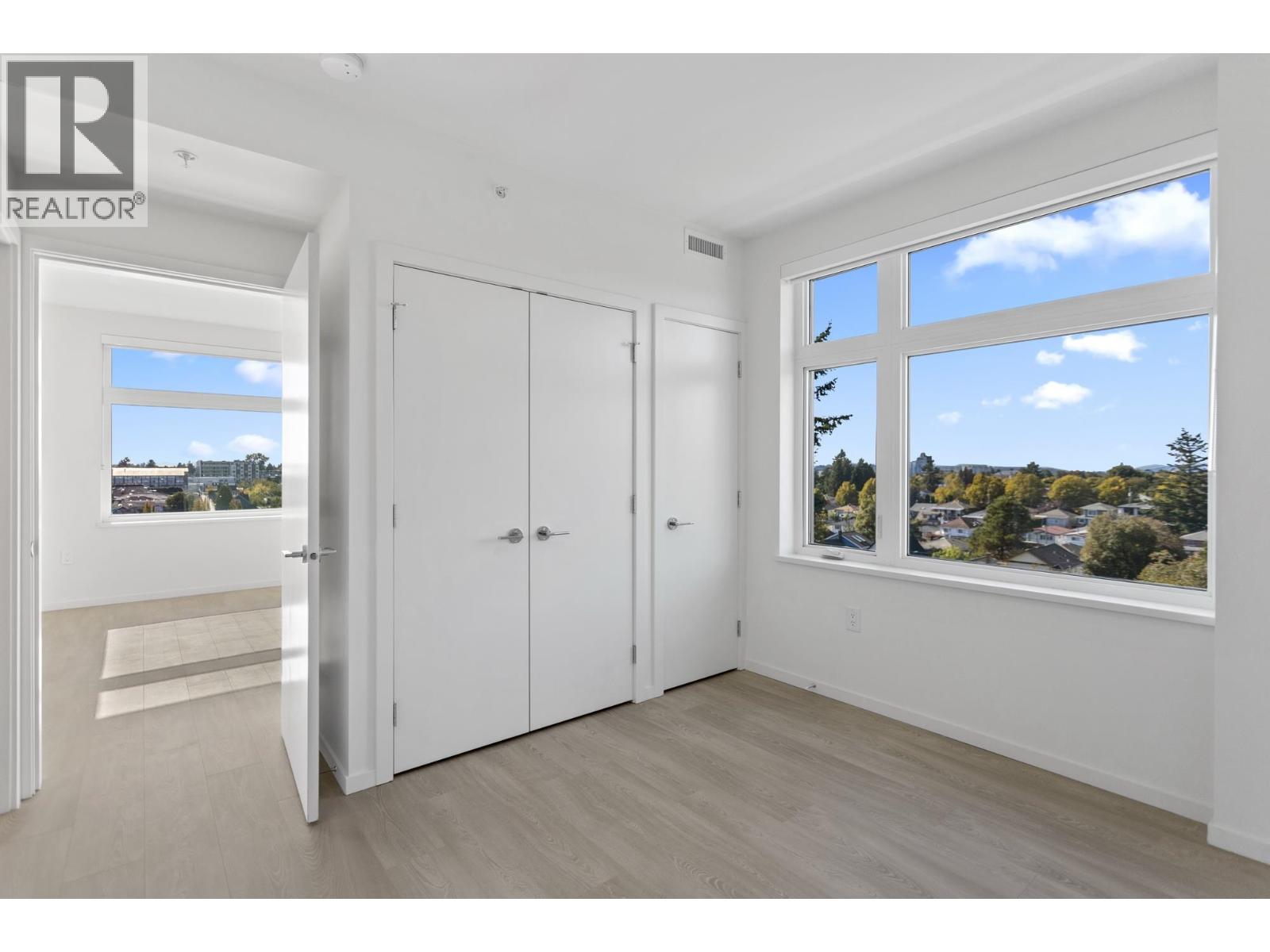603 3264 Vanness Street Property Photo 15