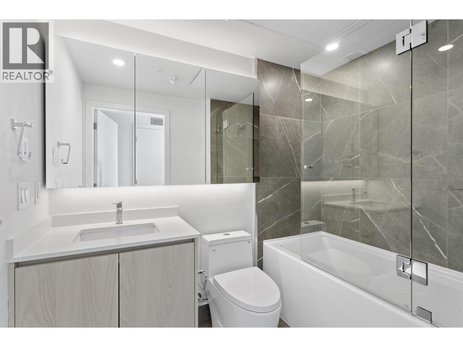 603 3264 Vanness Street Property Photo 20