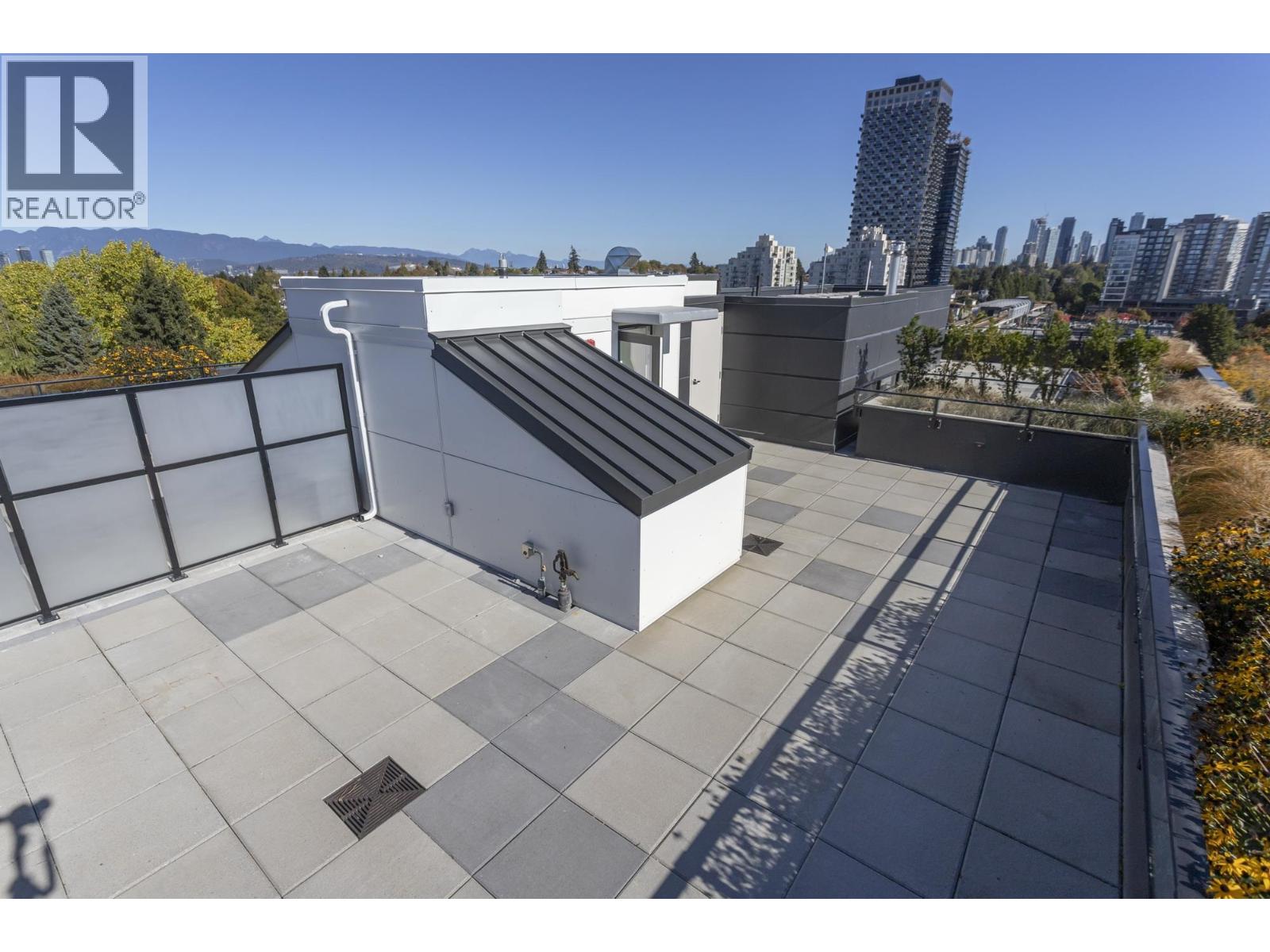 603 3264 Vanness Street Property Photo 26