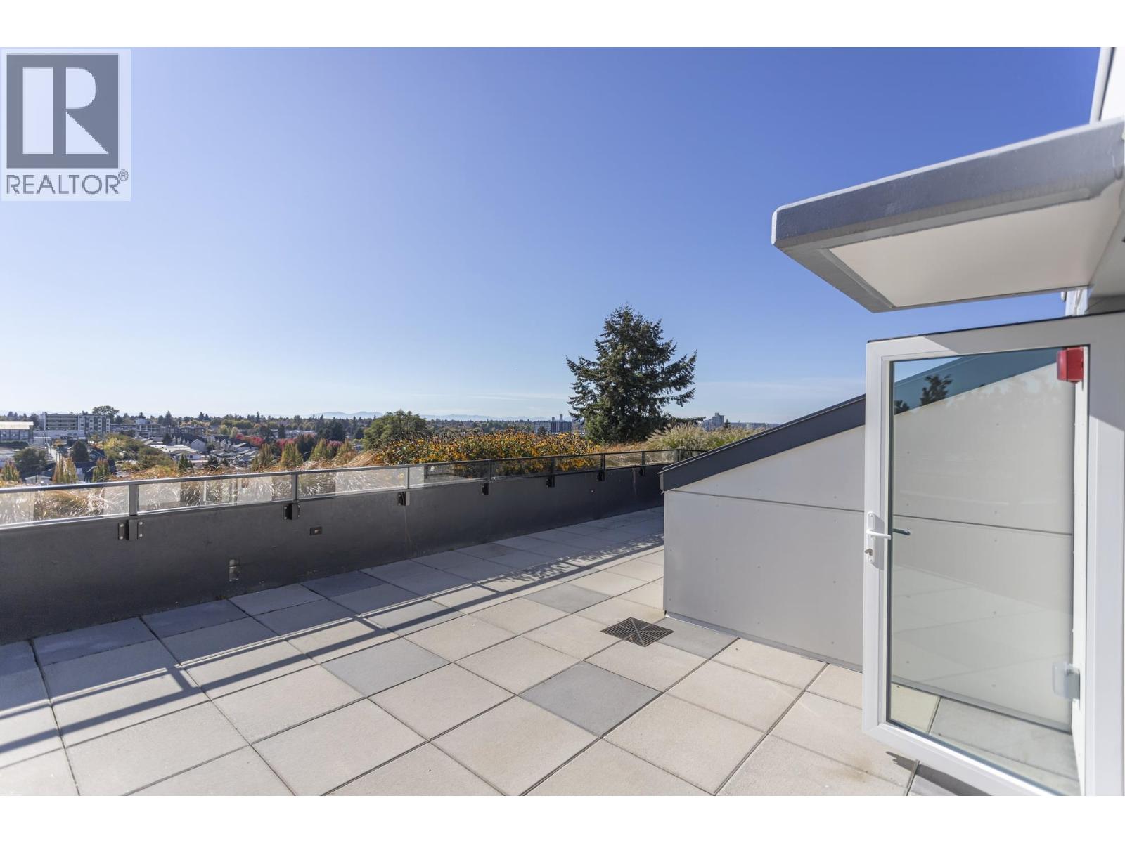 603 3264 Vanness Street Property Photo 27
