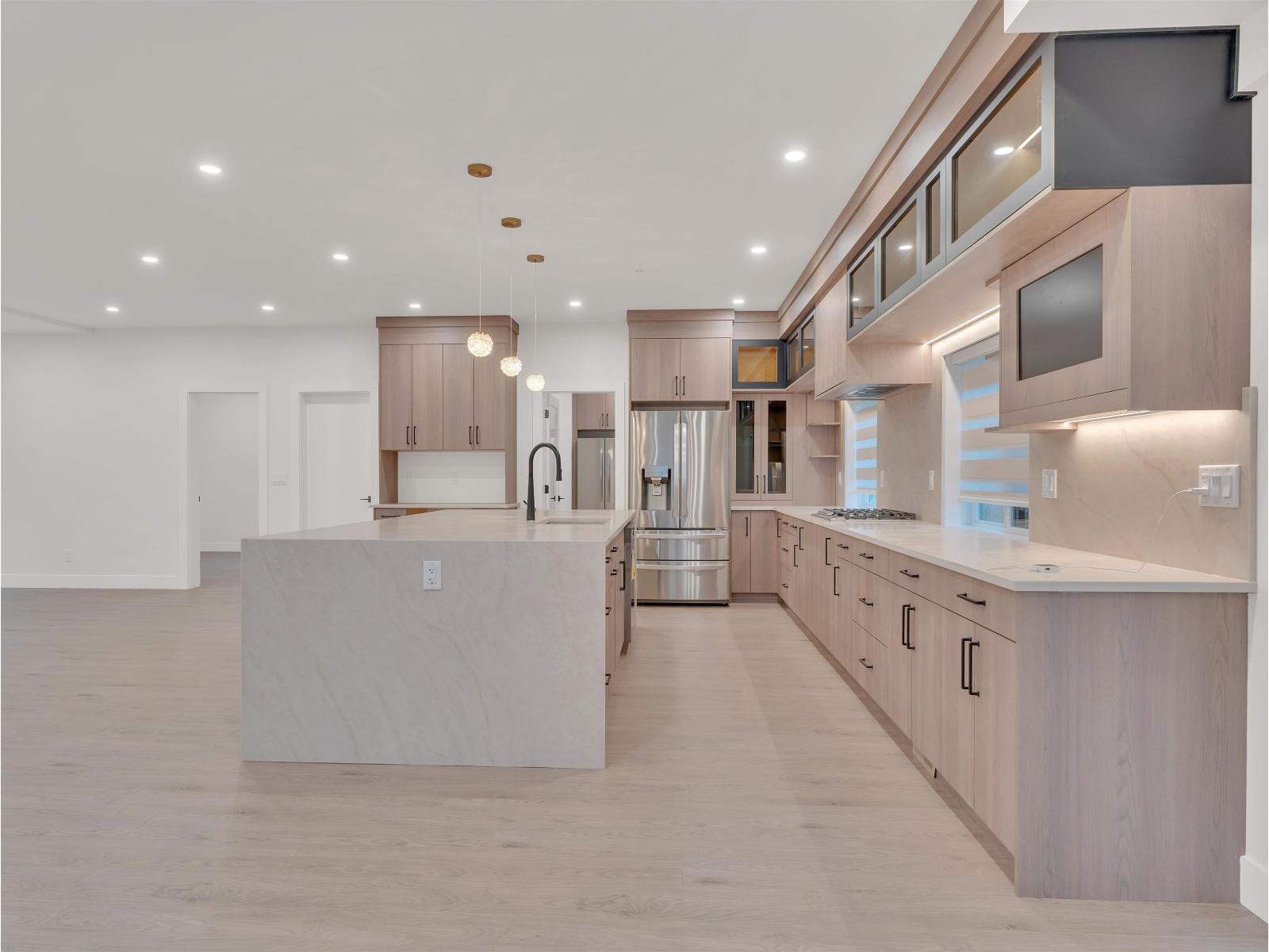 8447 Forest Gate Drive Property Photo 13