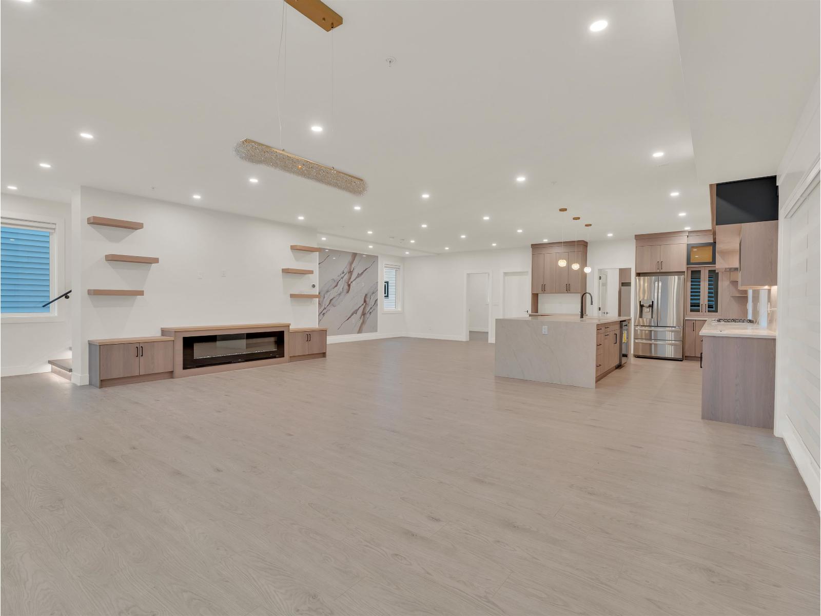 8447 Forest Gate Drive Property Photo 14