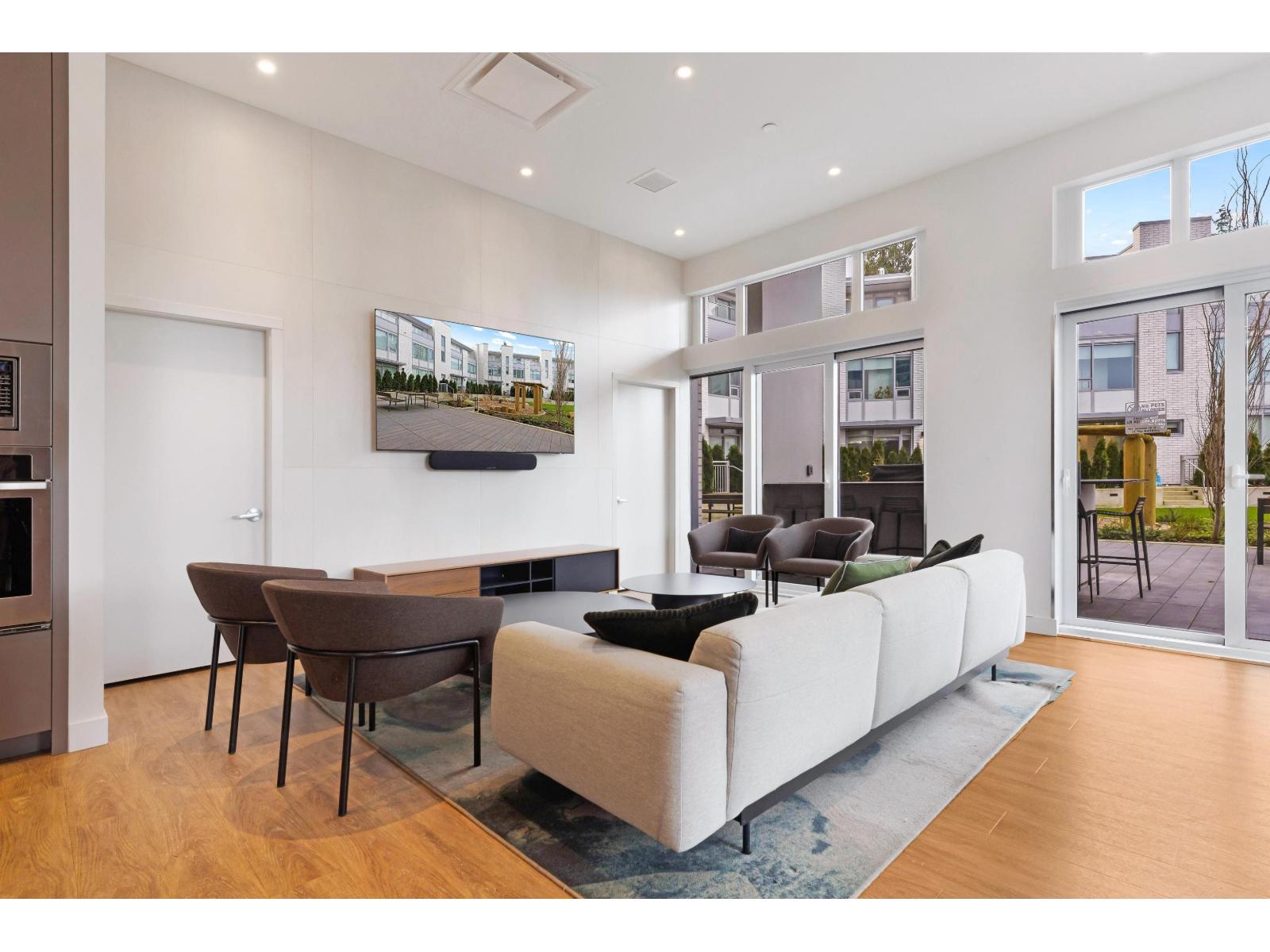 4 10160 133 Street Property Photo 18