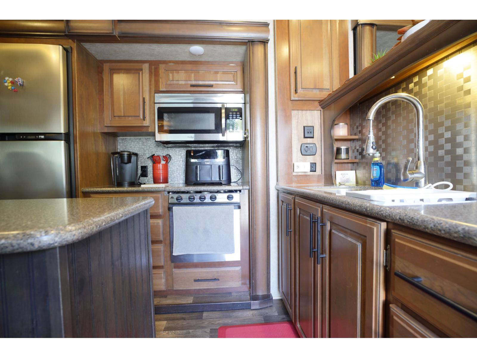 30860 Trans Canada Highway #11 Property Photo 4