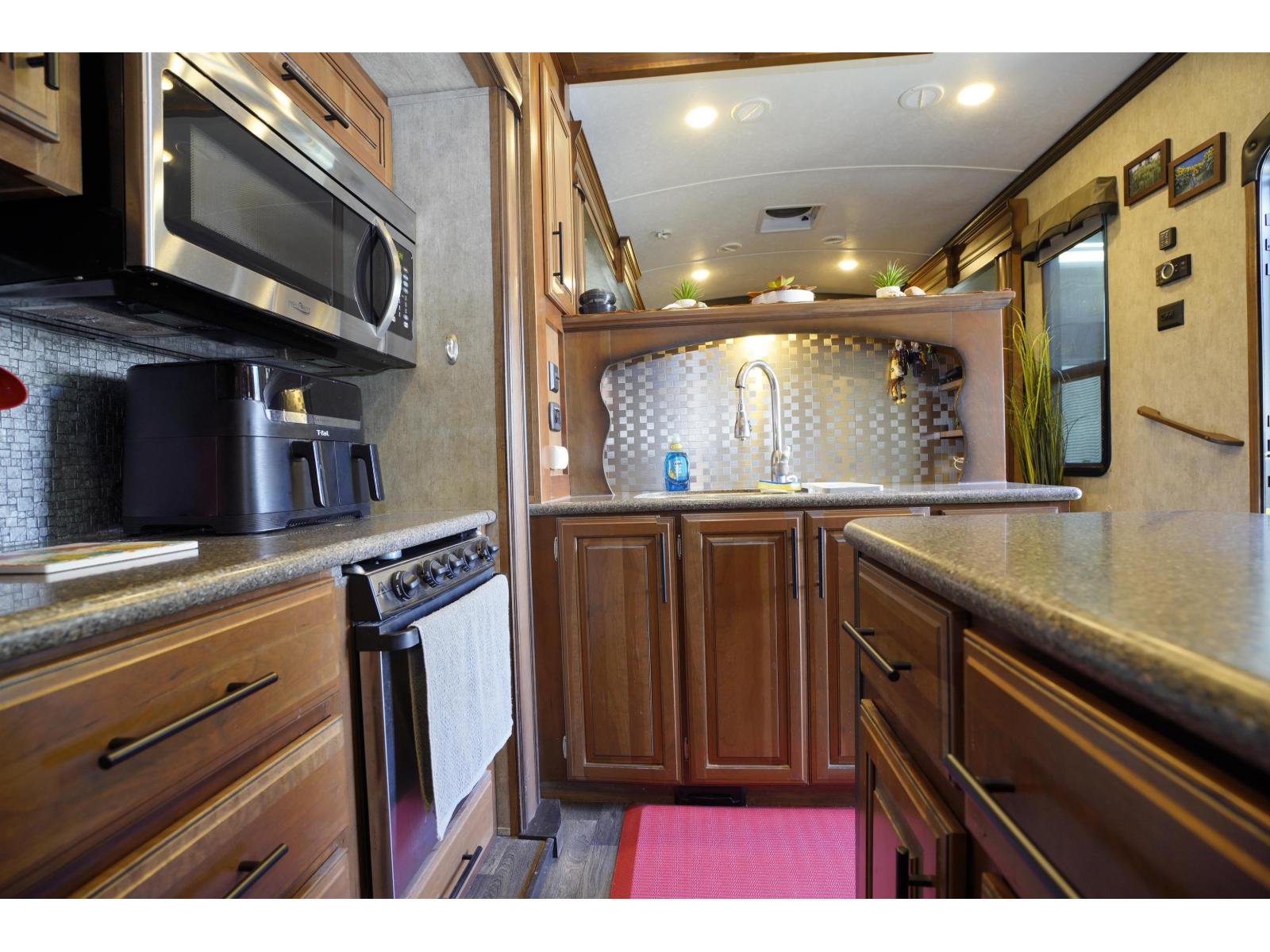 30860 Trans Canada Highway #11 Property Photo 7