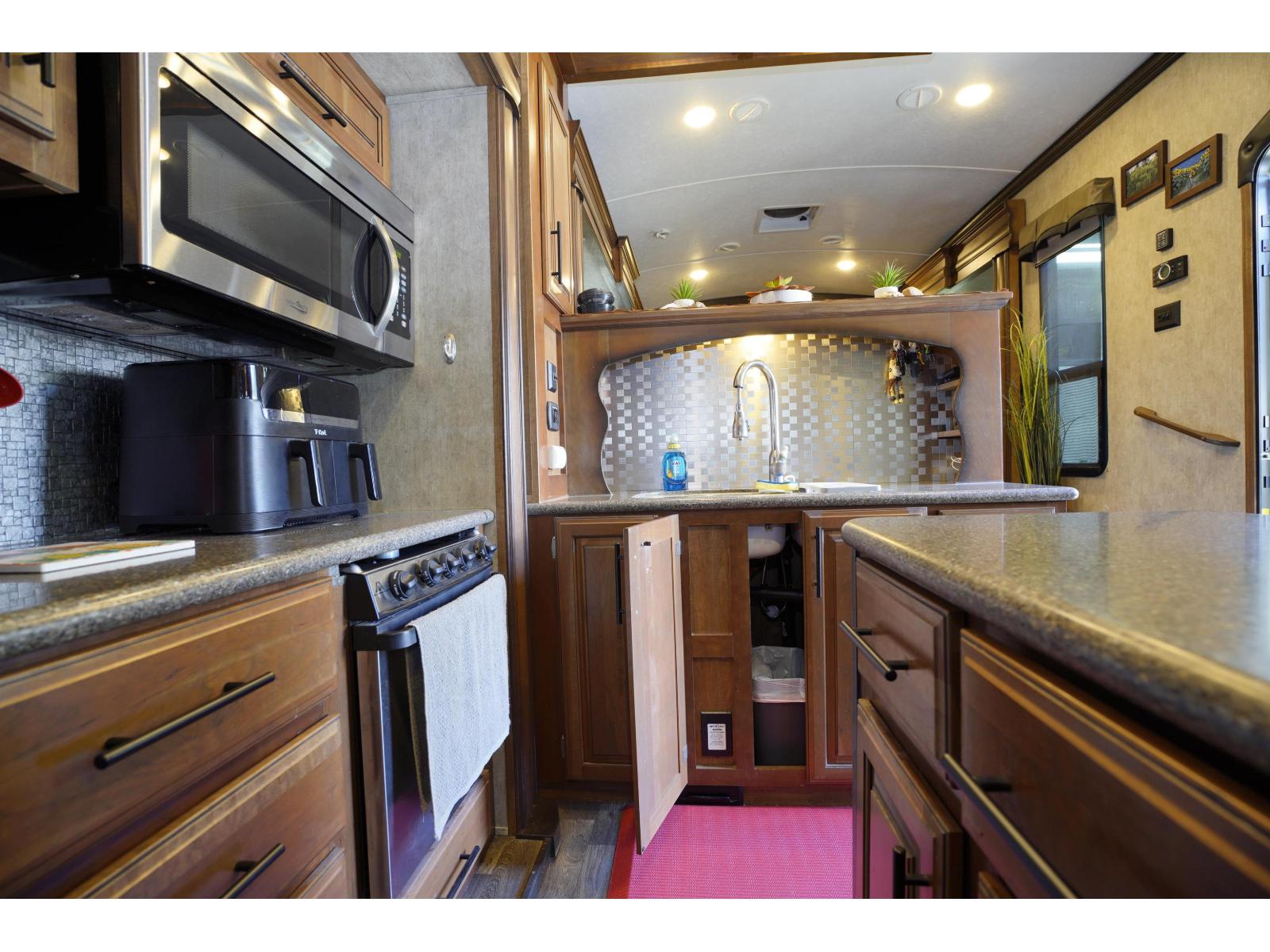 30860 Trans Canada Highway #11 Property Photo 8