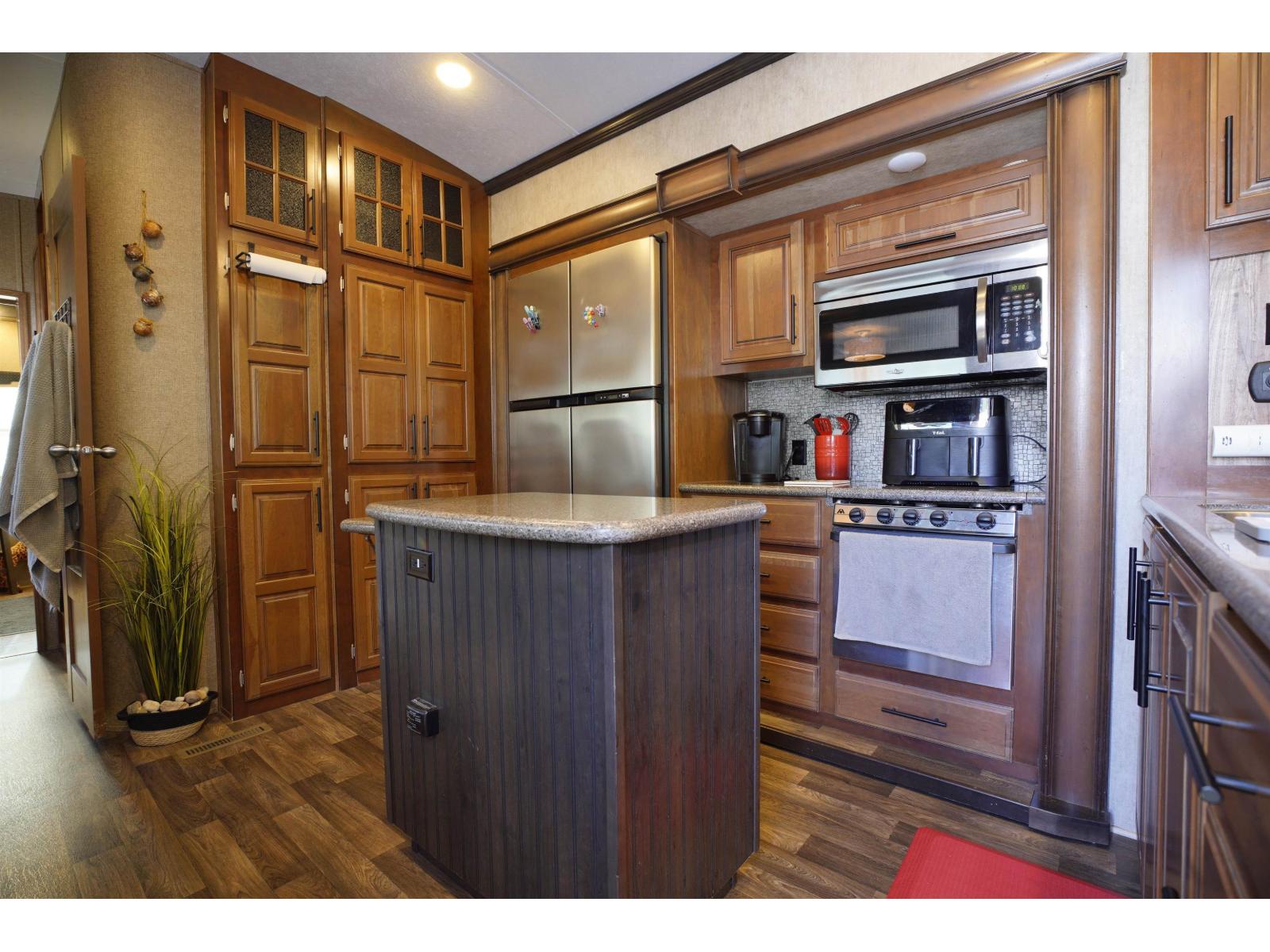 30860 Trans Canada Highway #11 Property Photo 9