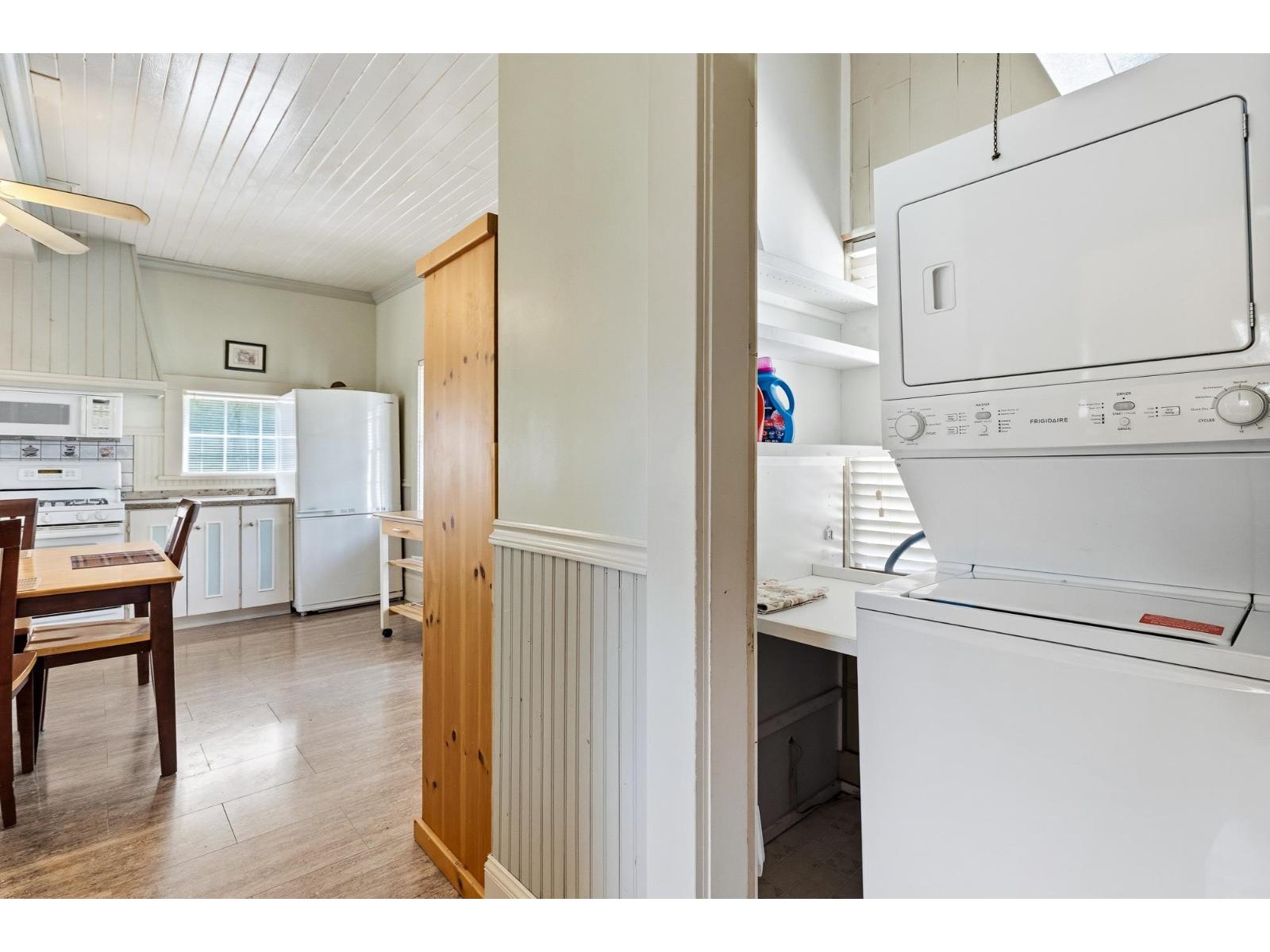 1075 3rd Avenue Property Photo 17