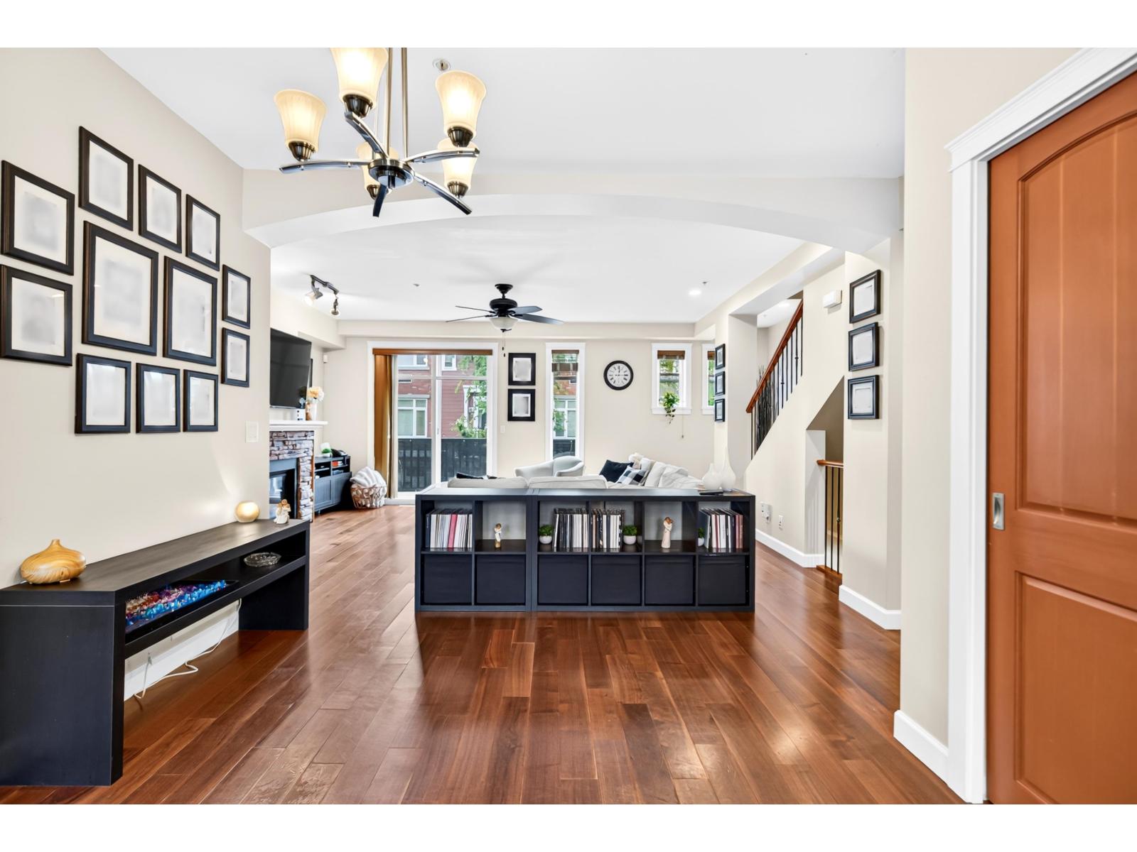 40 20738 84 Avenue Property Photo 17