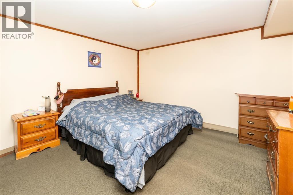 12250 Skillen Street Property Photo 14
