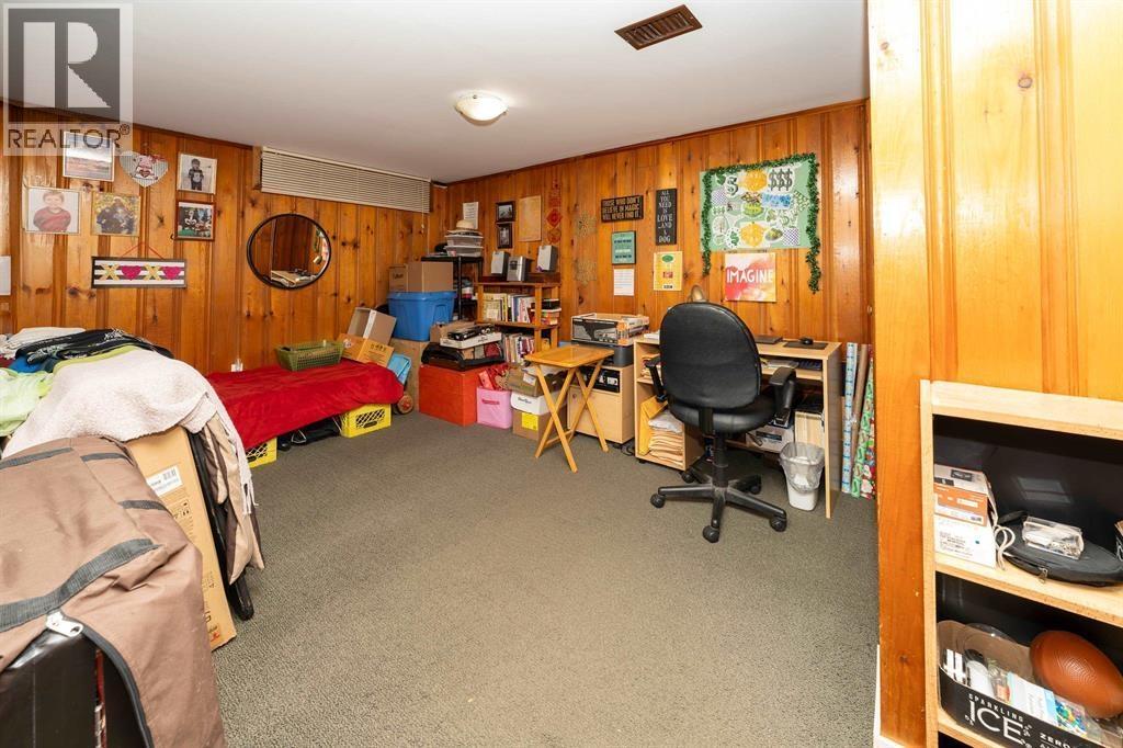 12250 Skillen Street Property Photo 16