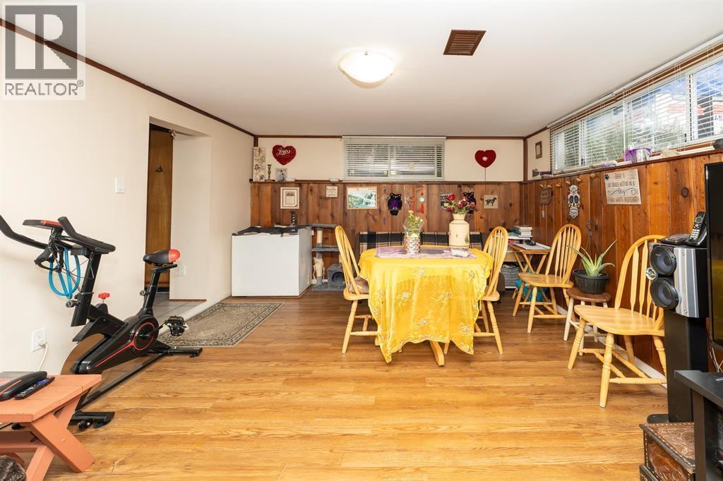 12250 Skillen Street Property Photo 17