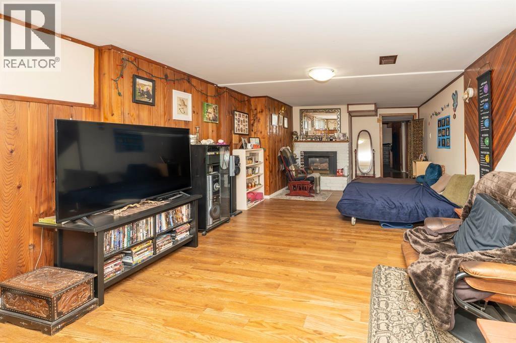 12250 Skillen Street Property Photo 18